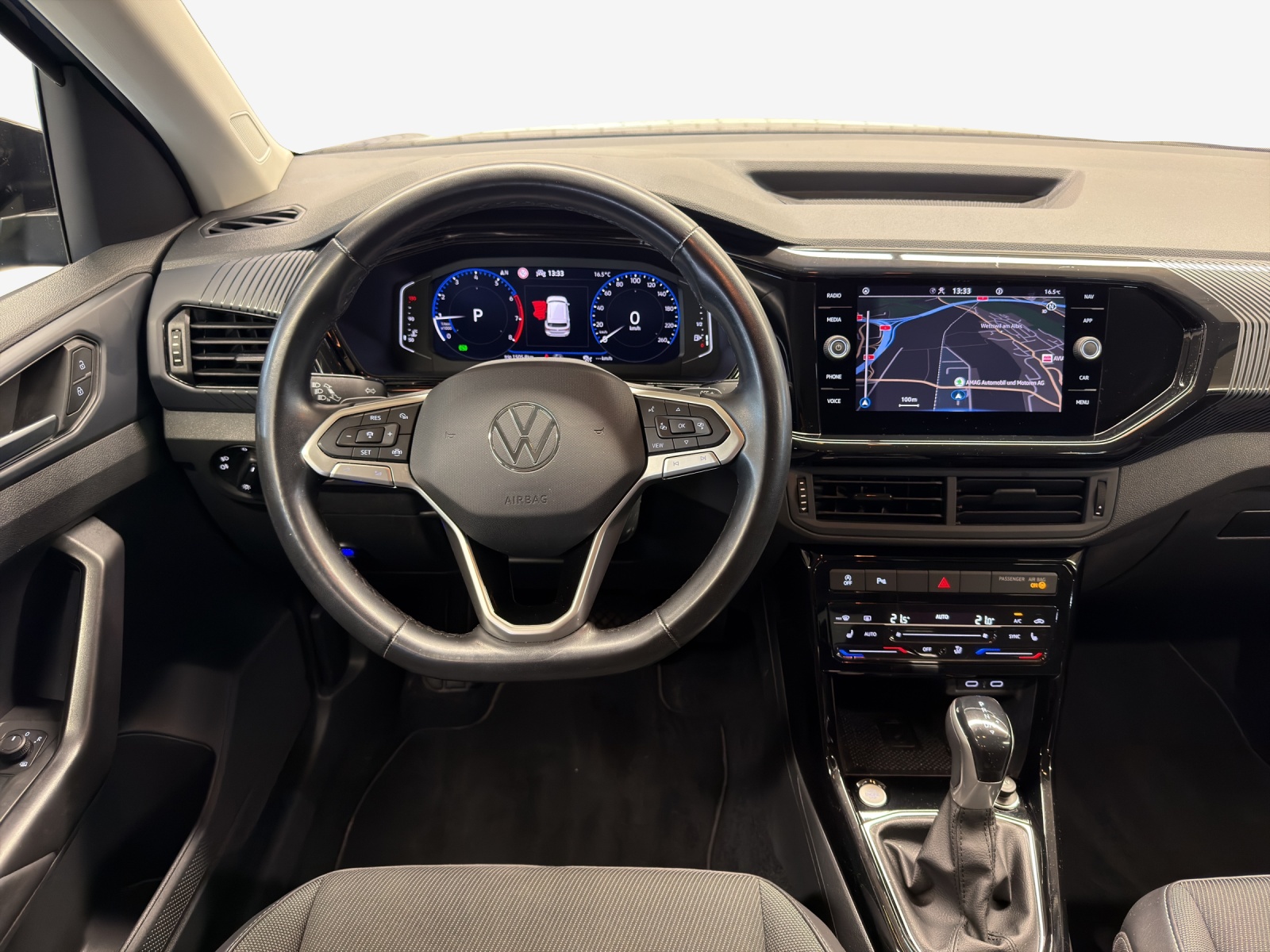 VW T-Cross 1.0 TSI Life Limited DSG-image-8
