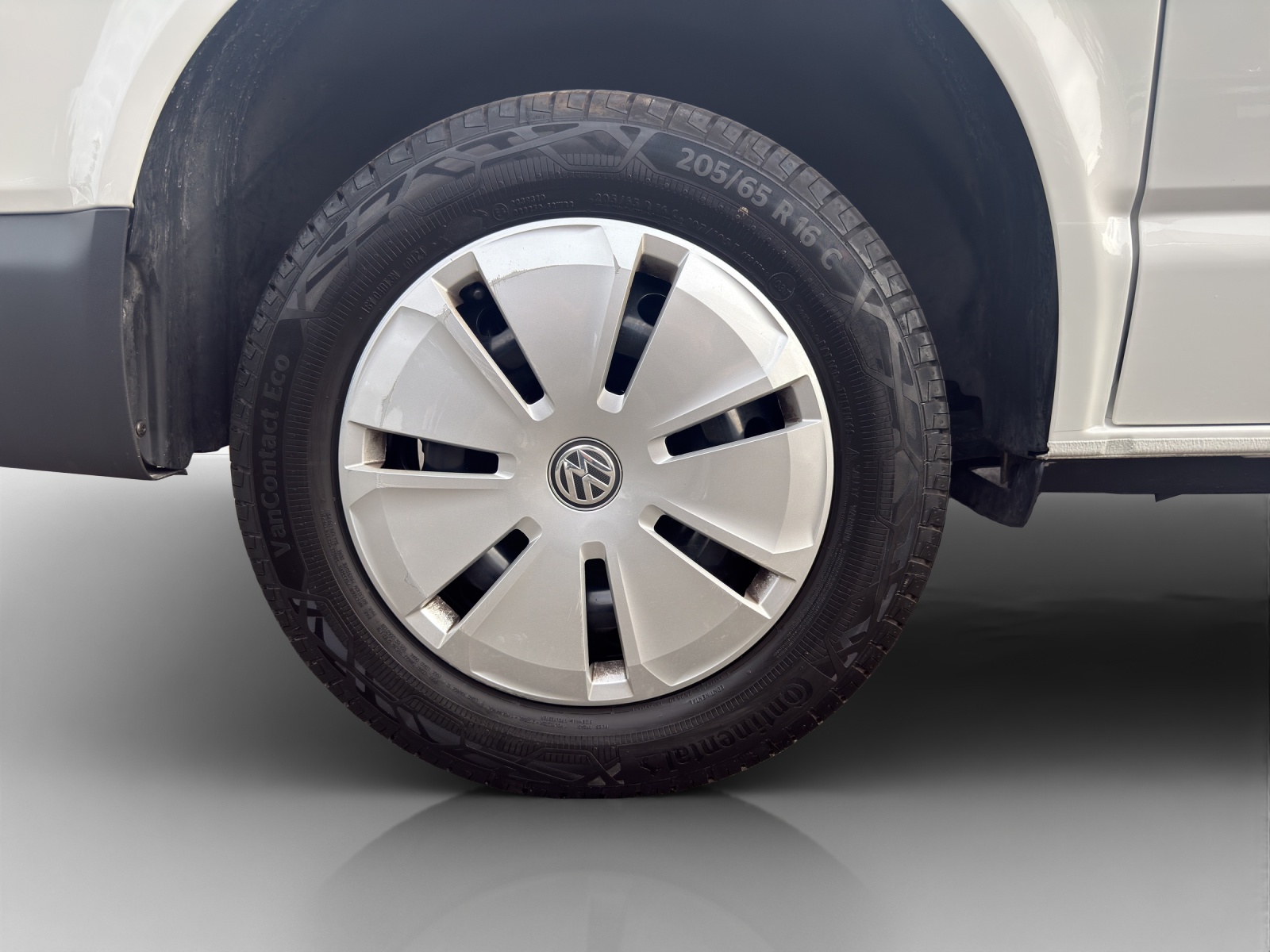 VW T6.1 2.0 TDI-image-14