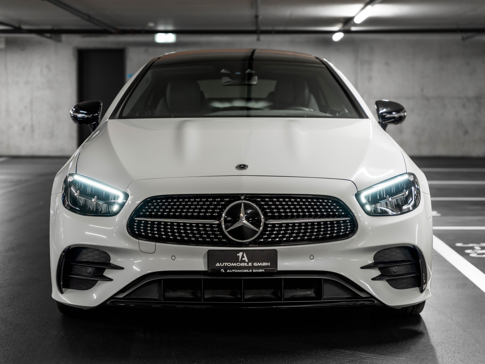 MERCEDES-BENZ E 400 d Coupé 4Matic AMG Line 9G-Tronic-image-13