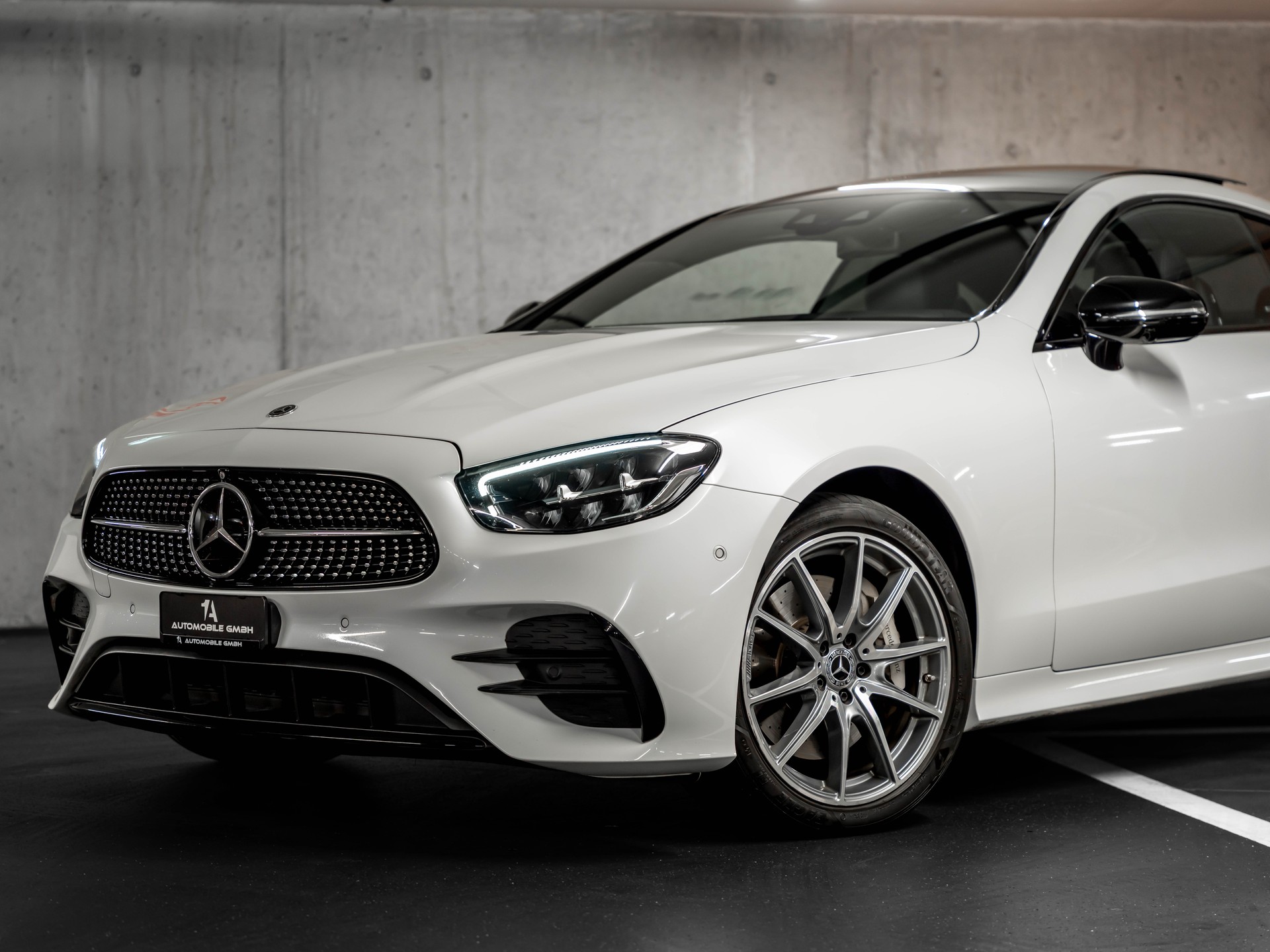 MERCEDES-BENZ E 400 d Coupé 4Matic AMG Line 9G-Tronic-showroom-element-1