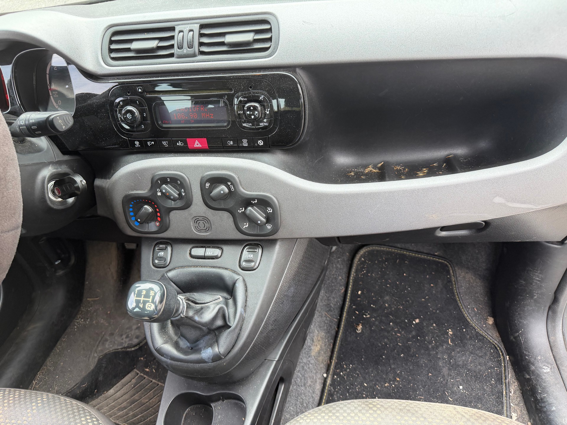 FIAT Panda 1.3 MJ Climbing 4x4-image-9