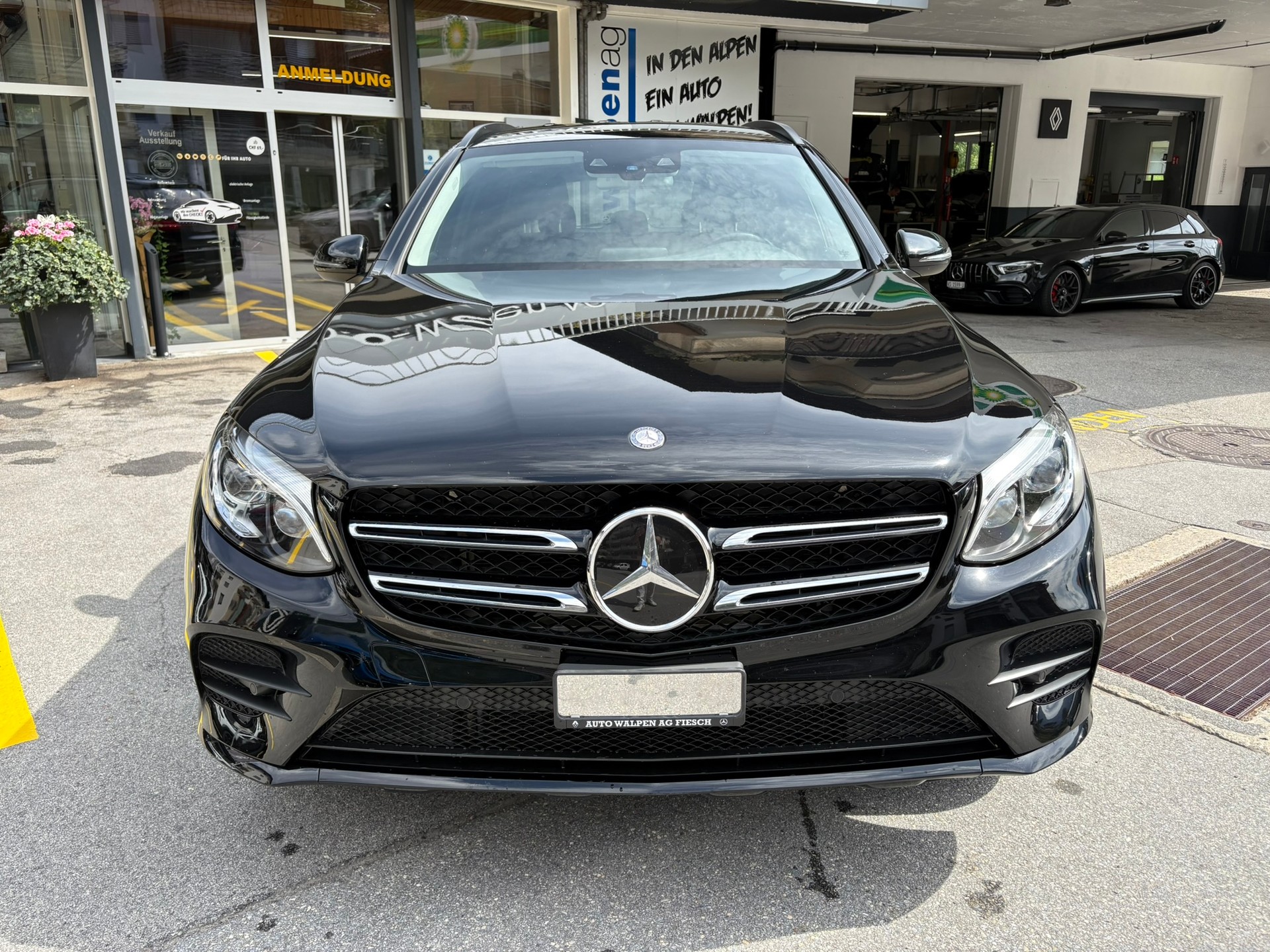 MERCEDES-BENZ GLC 250 d AMG Line 4Matic-image-1