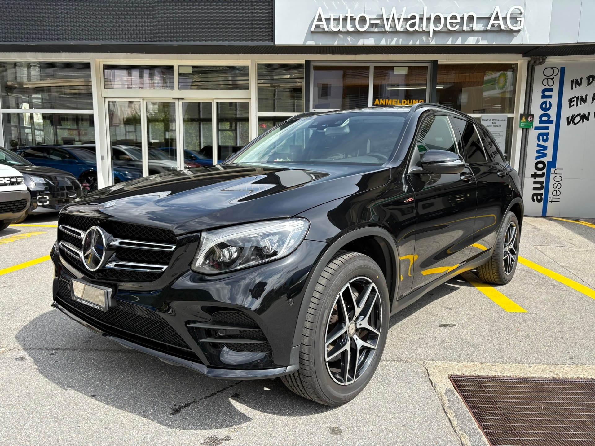 MERCEDES-BENZ GLC 250 d AMG Line 4Matic-image-0