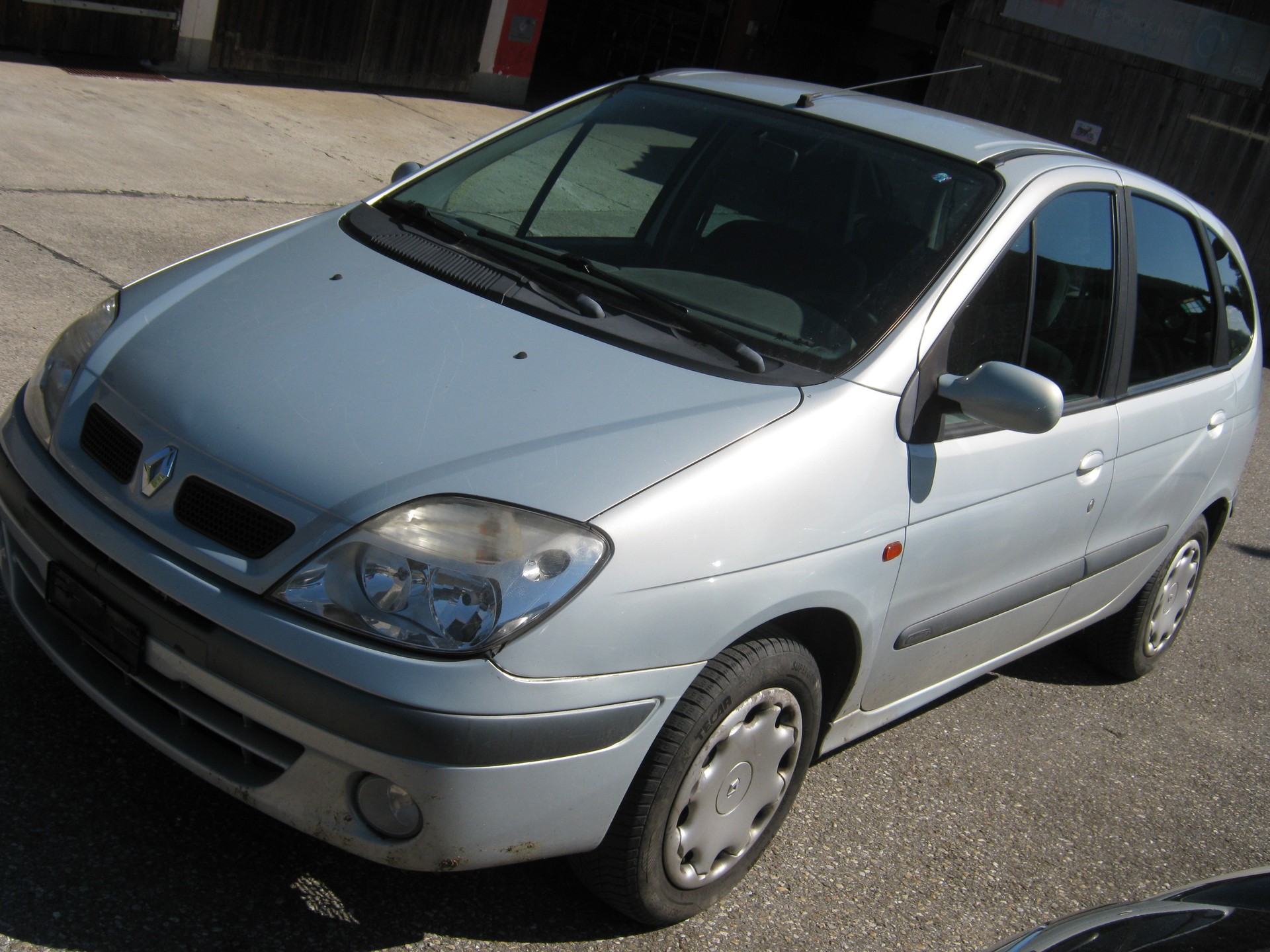 RENAULT Scénic 2.0 16V Expression-image-5