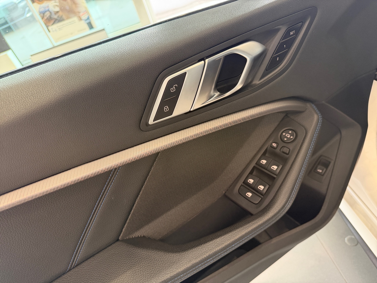 BMW M135i xDrive M Sport Pro Steptronic-image-17
