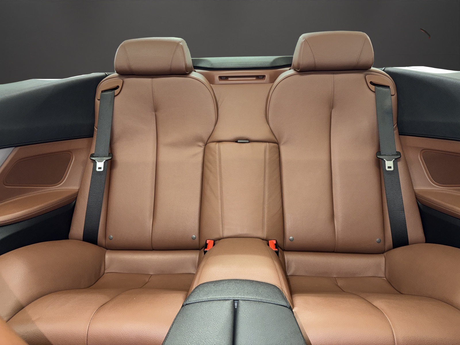 BMW 650i Cabrio M-Paket xDrive-image-11