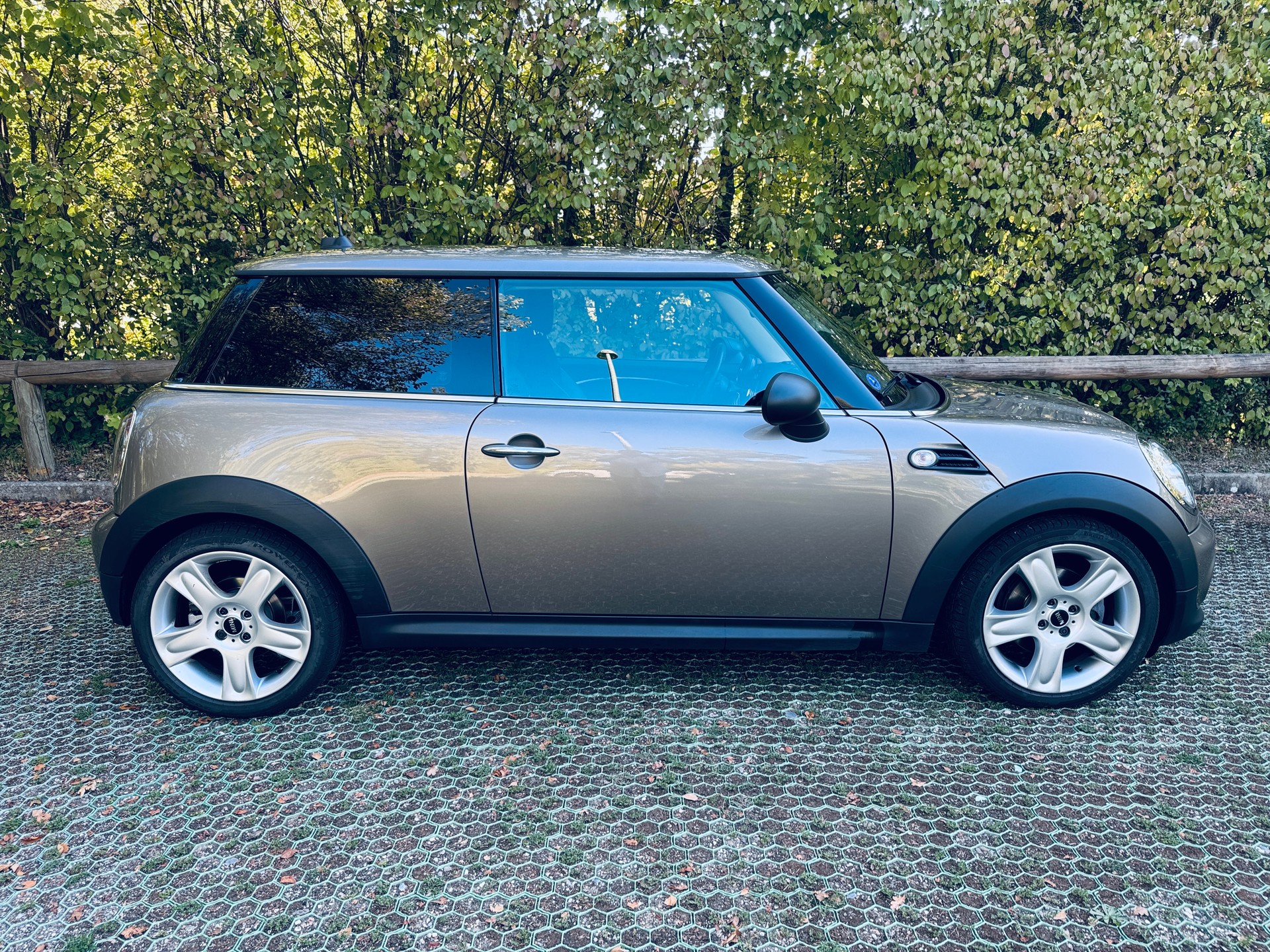 MINI One Steptronic-image-4