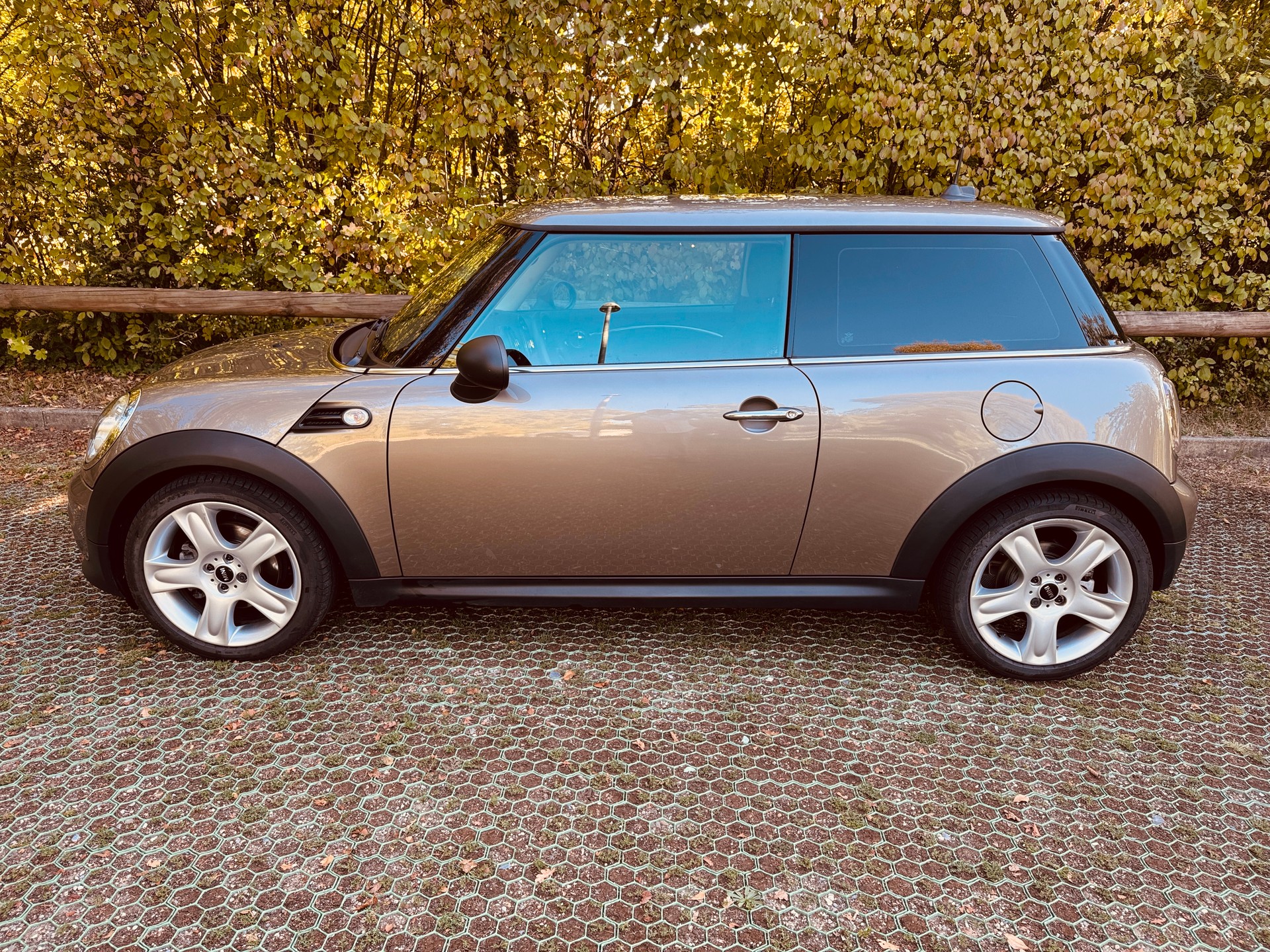 MINI One Steptronic-image-6
