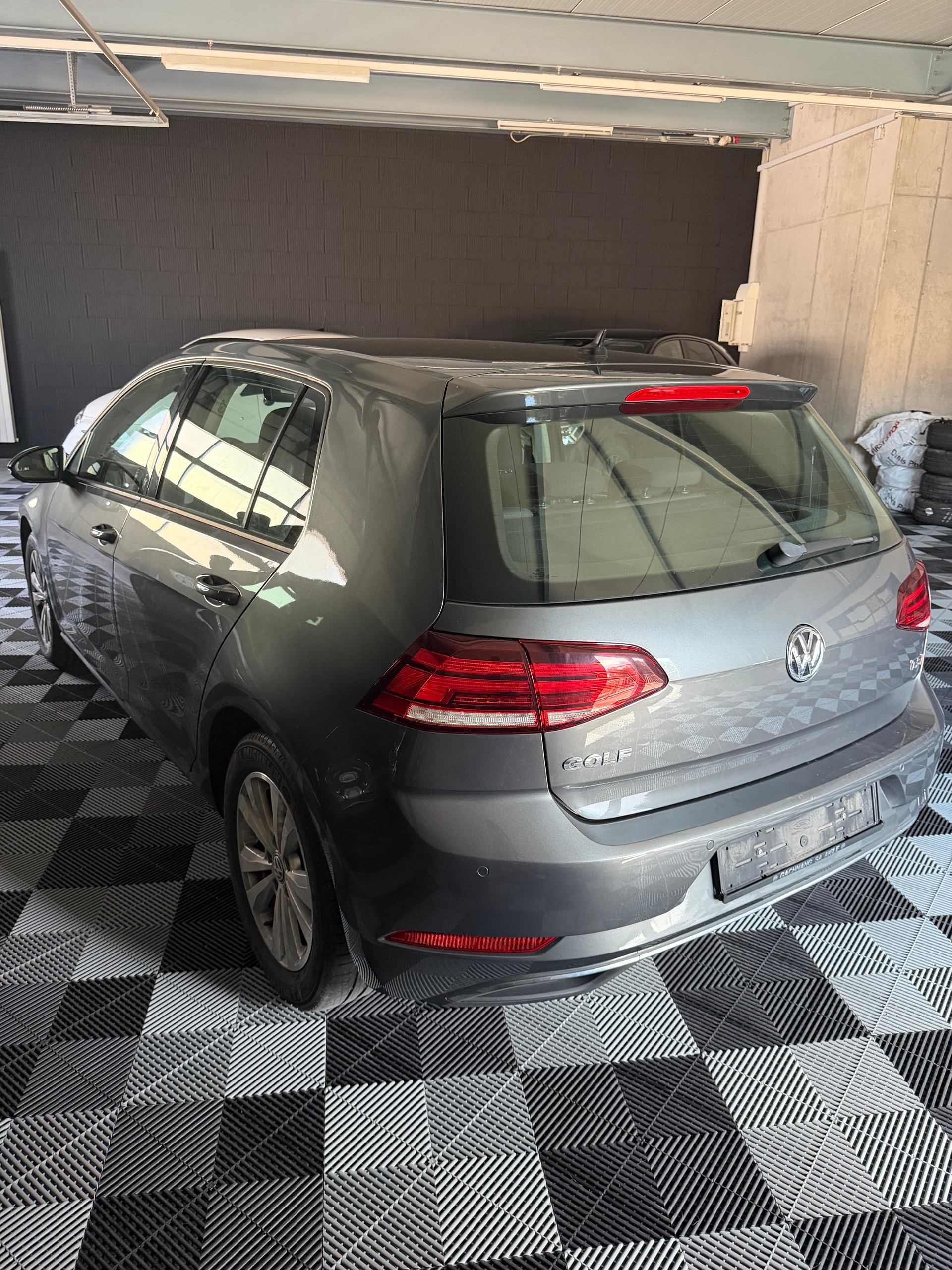 VW Golf 1.4 TSI Highline DSG-image-5