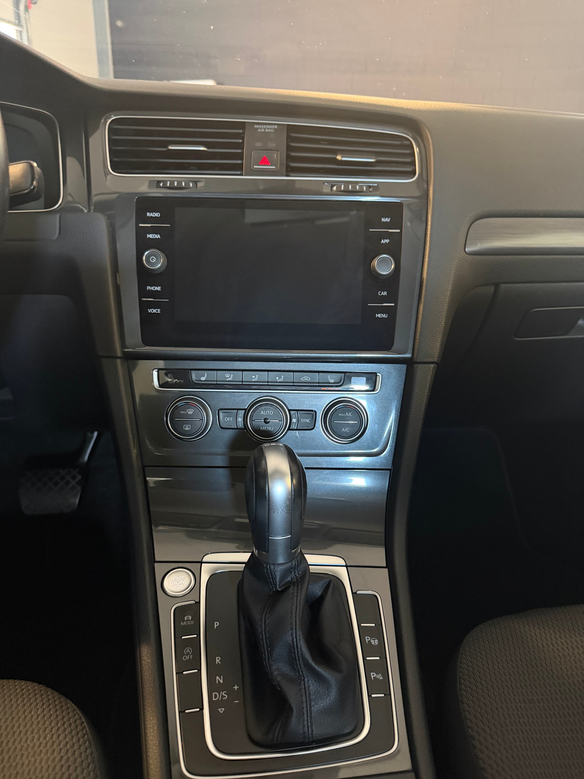 VW Golf 1.4 TSI Highline DSG-image-9