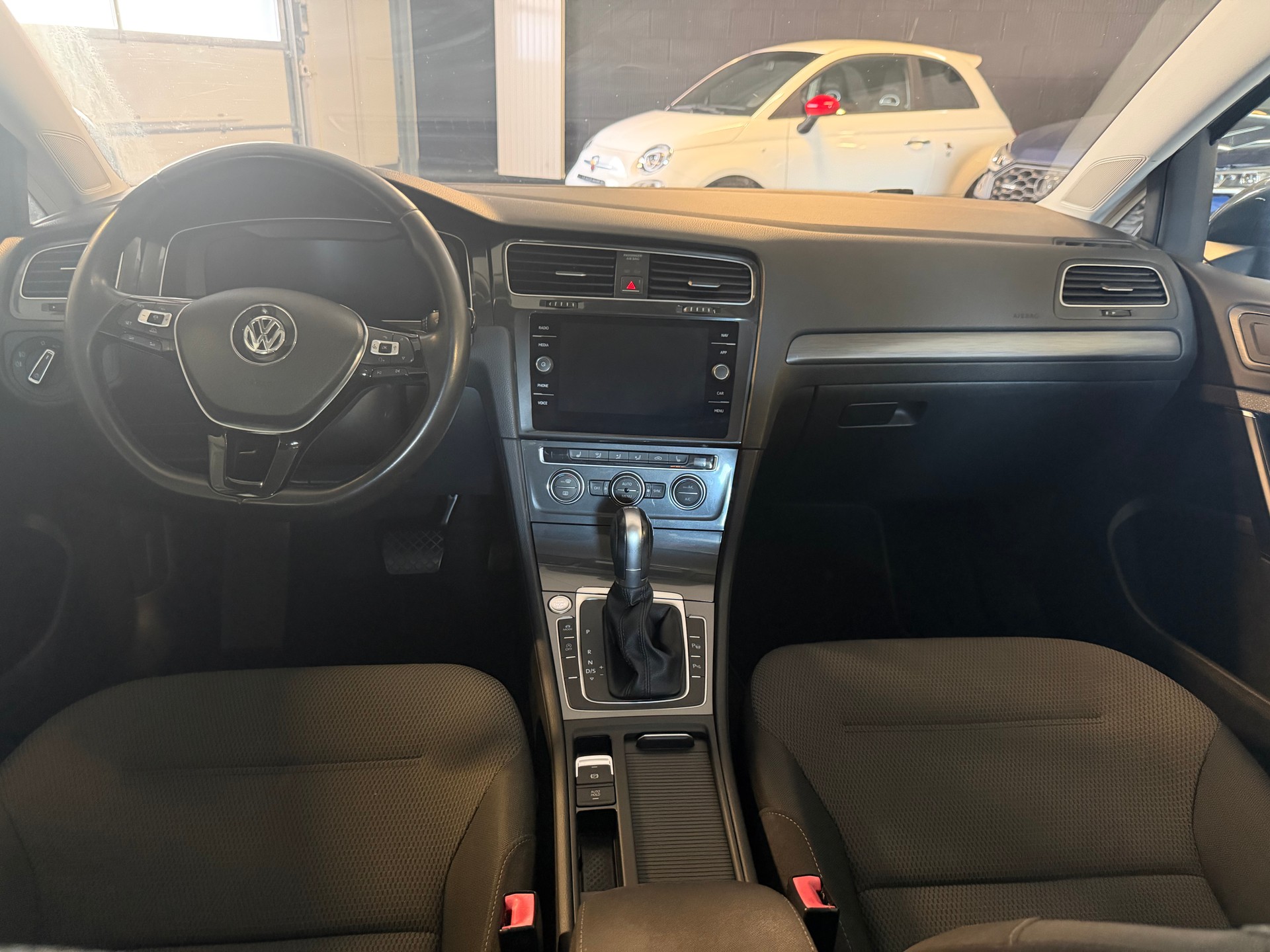 VW Golf 1.4 TSI Highline DSG-image-11