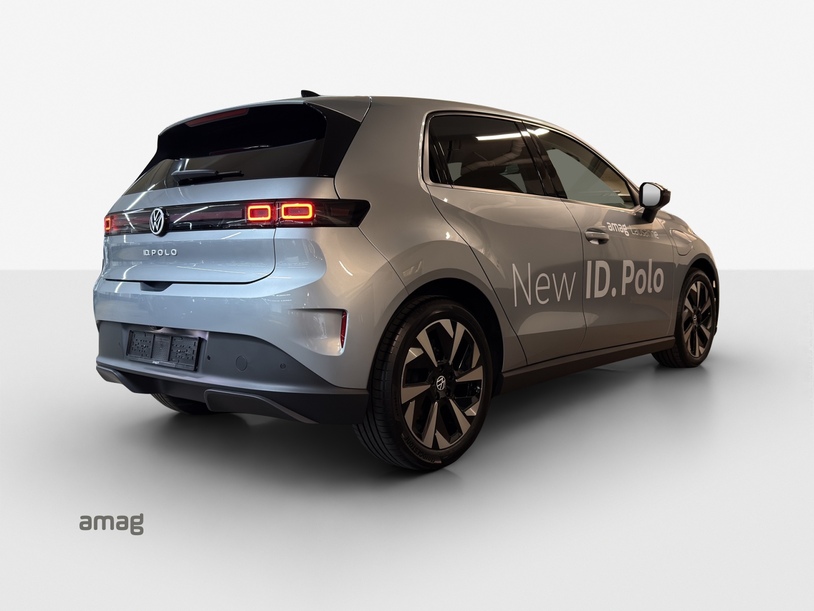 VW ID.Polo 52 kWh Life Edition One-image-4