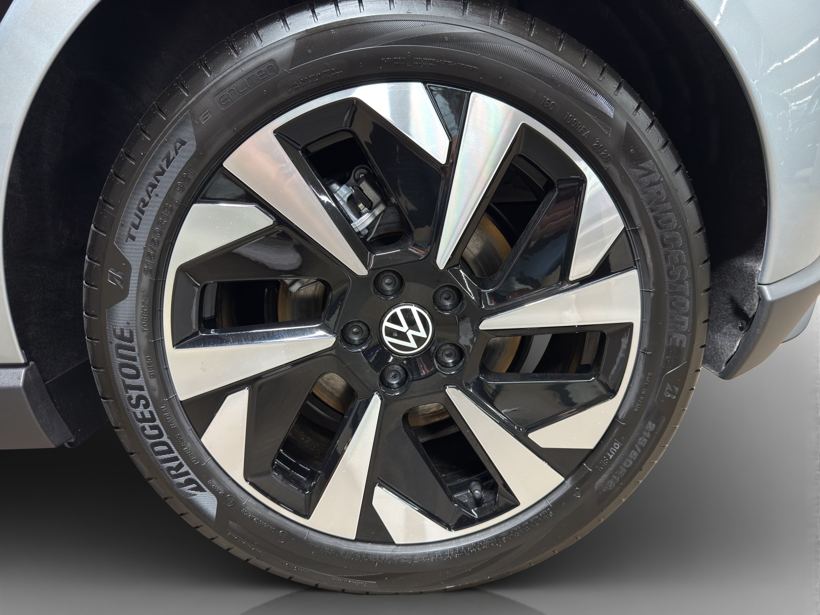 VW ID.Polo 52 kWh Life Edition One-image-13