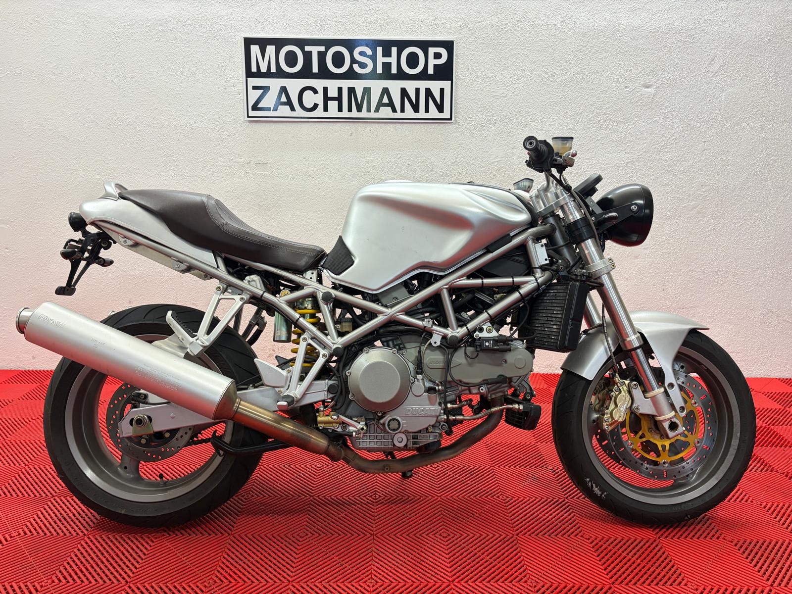 DUCATI ST3 Café Racer