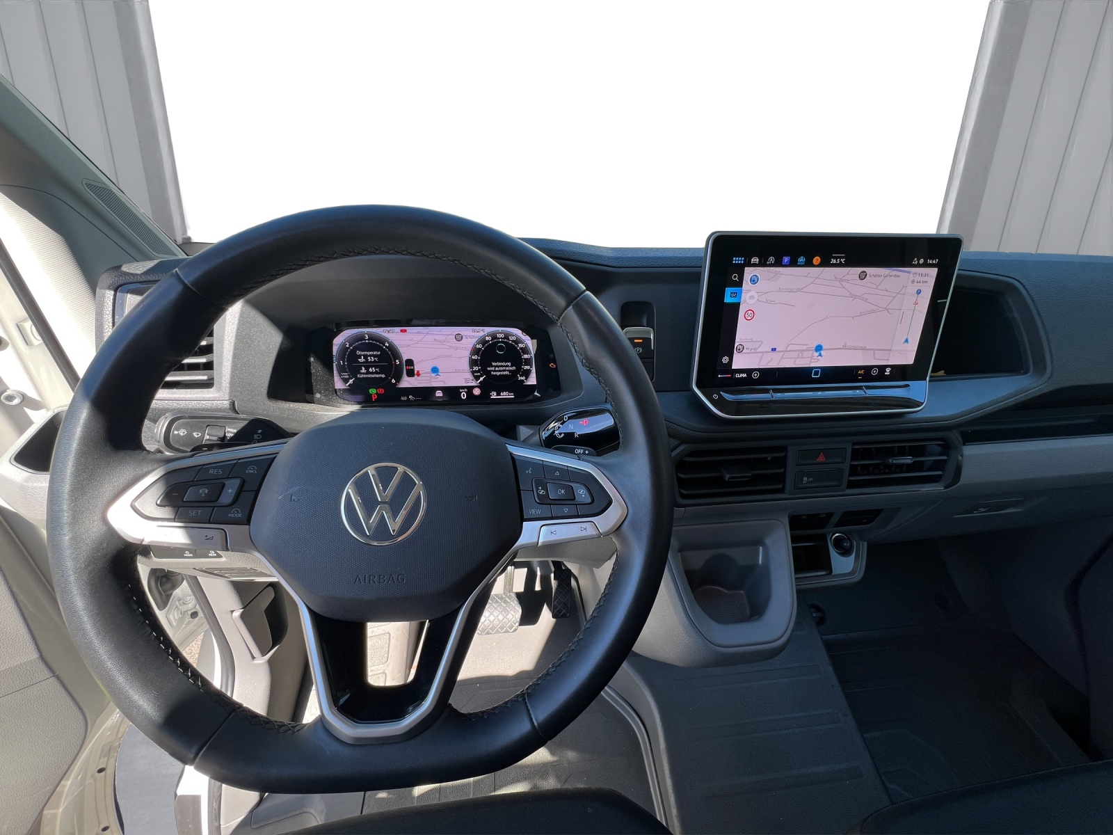 VW Crafter 35 2.0 BiTDI Champ. HD L3 Kip./Prit./Kof.+Heb. RWD A-image-11