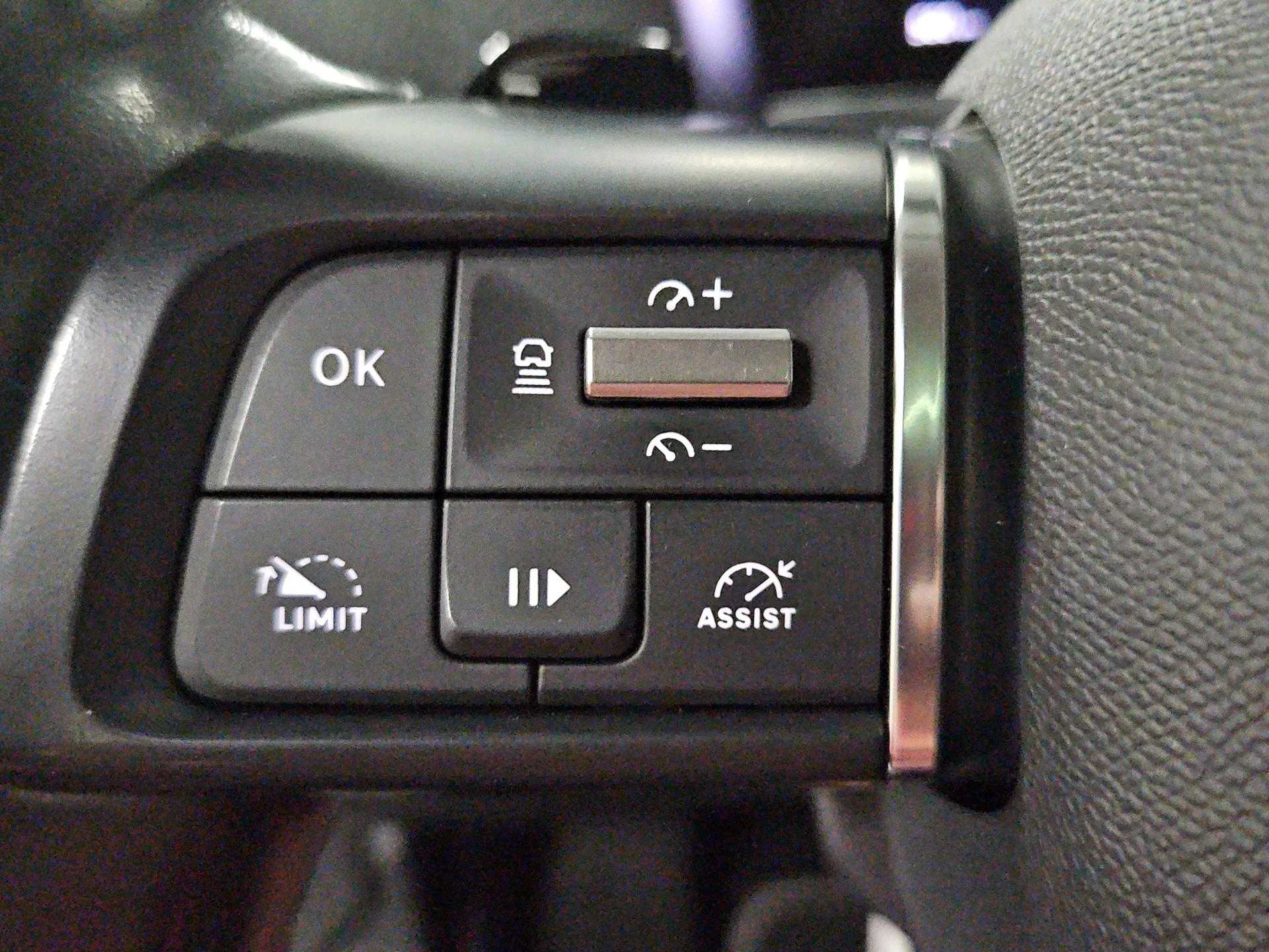 CITROEN C4 1.2 Pure Tech Shine EAT8-image-20