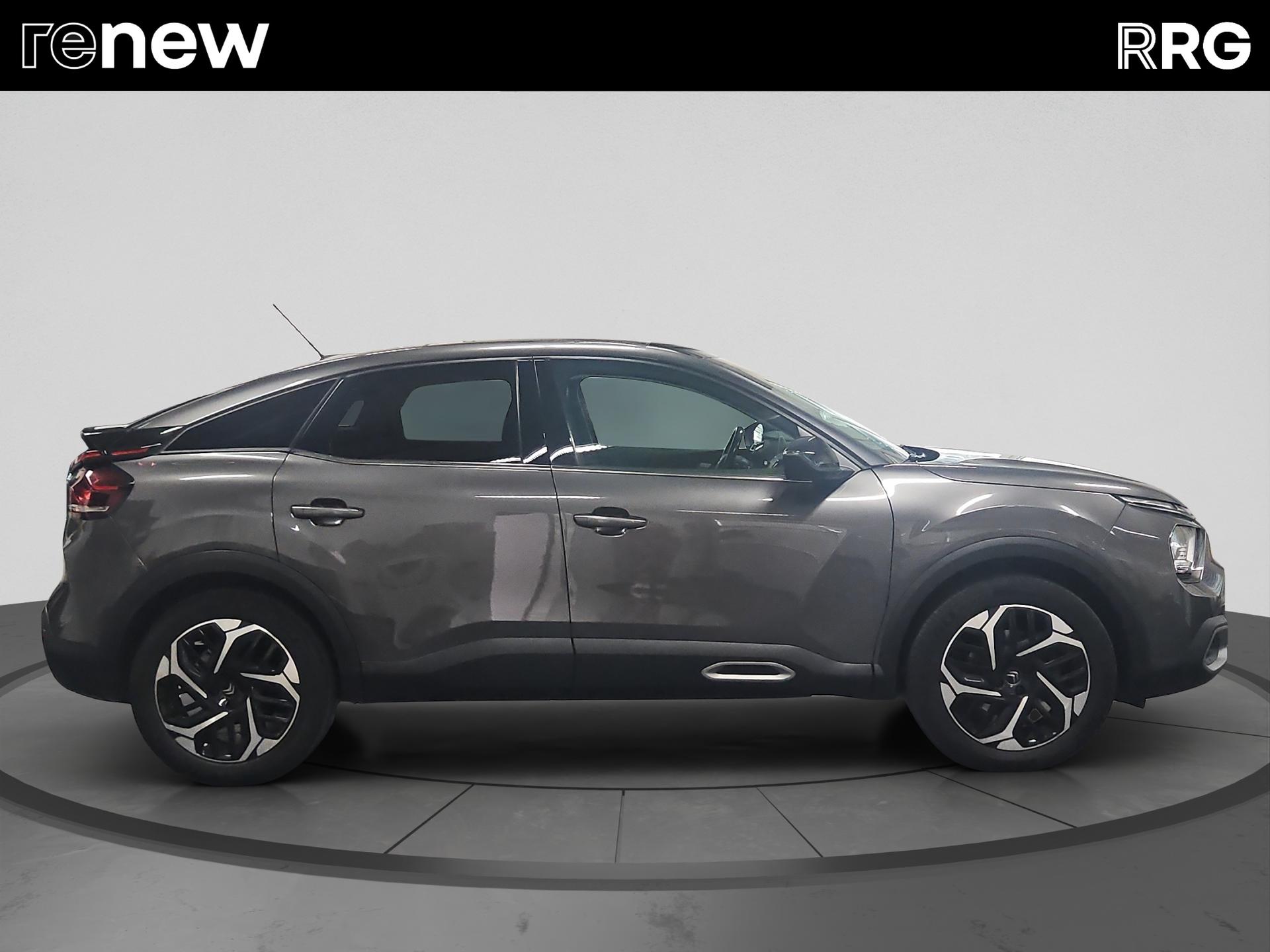 CITROEN C4 1.2 Pure Tech Shine EAT8-image-1