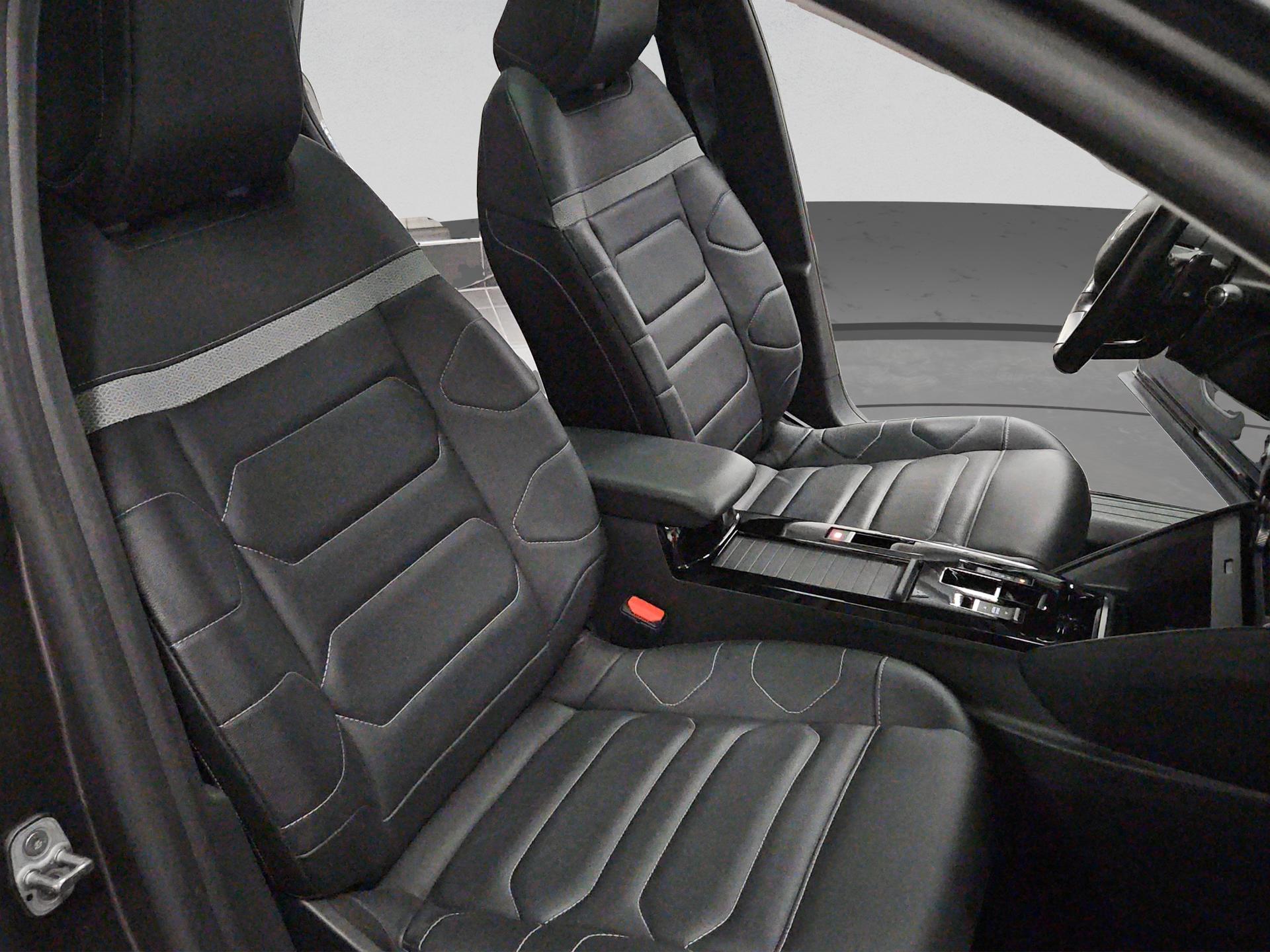 CITROEN C4 1.2 Pure Tech Shine EAT8-image-15