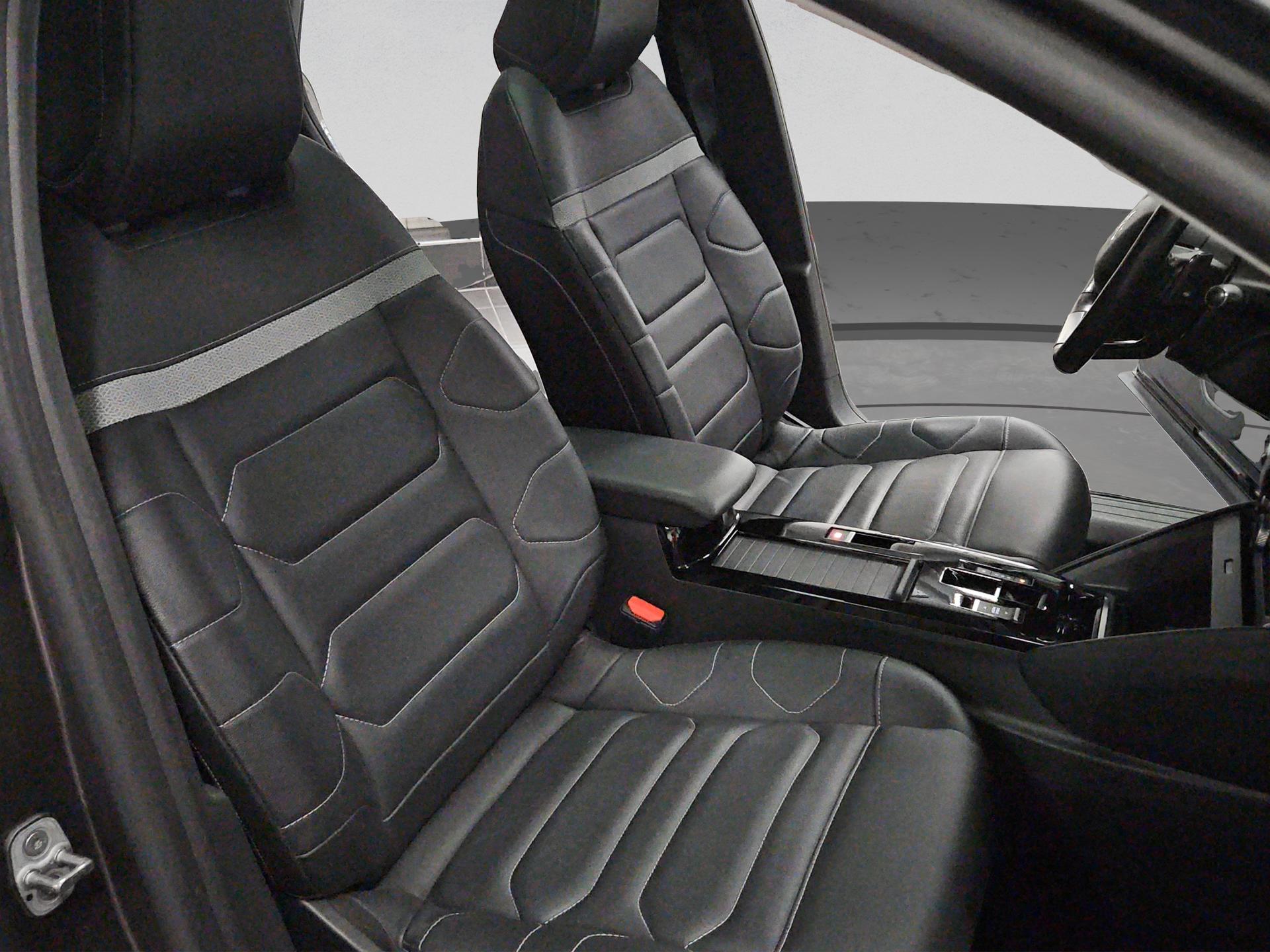 CITROEN C4 1.2 Pure Tech Shine EAT8-image-15
