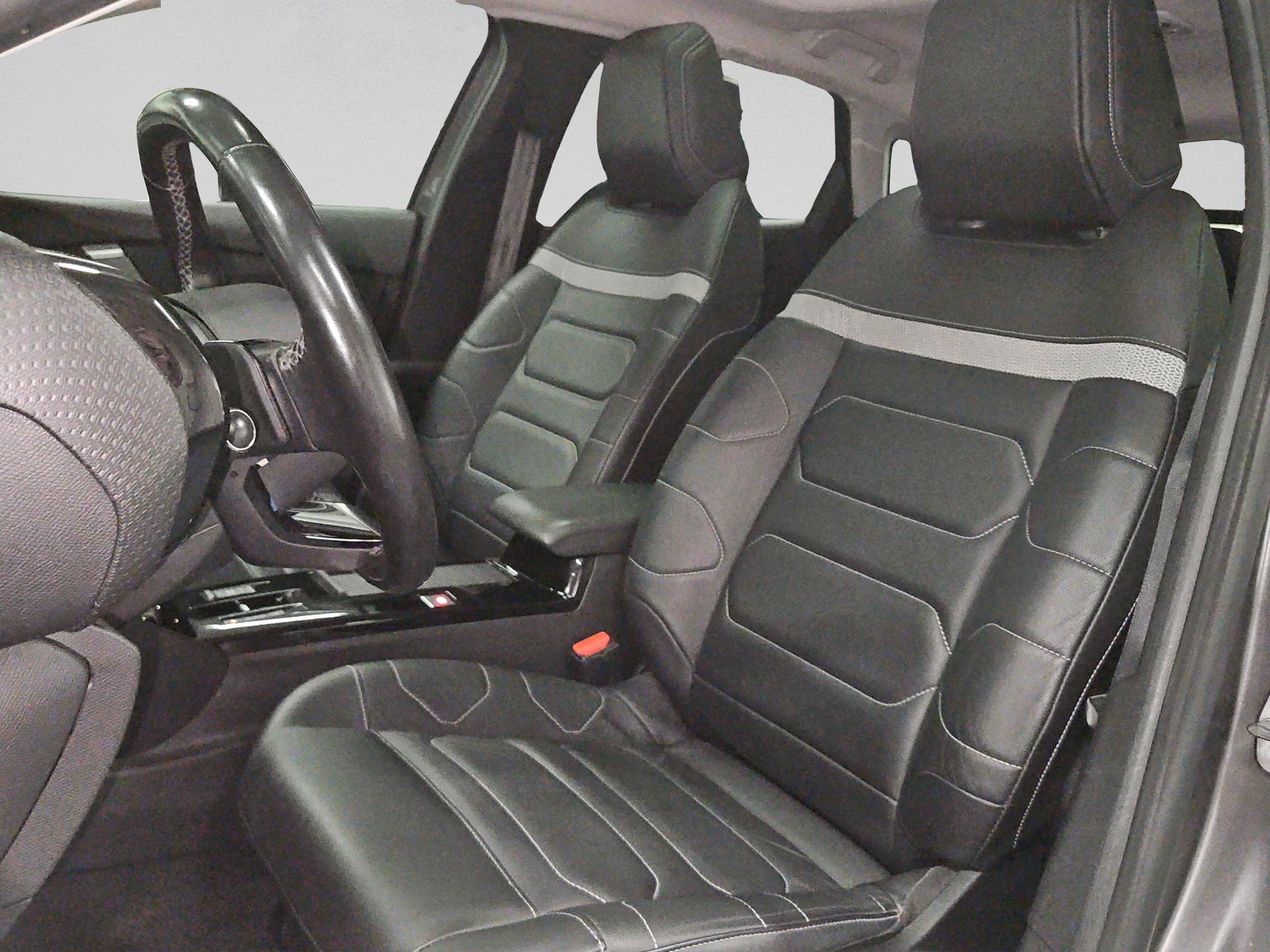 CITROEN C4 1.2 Pure Tech Shine EAT8-image-8