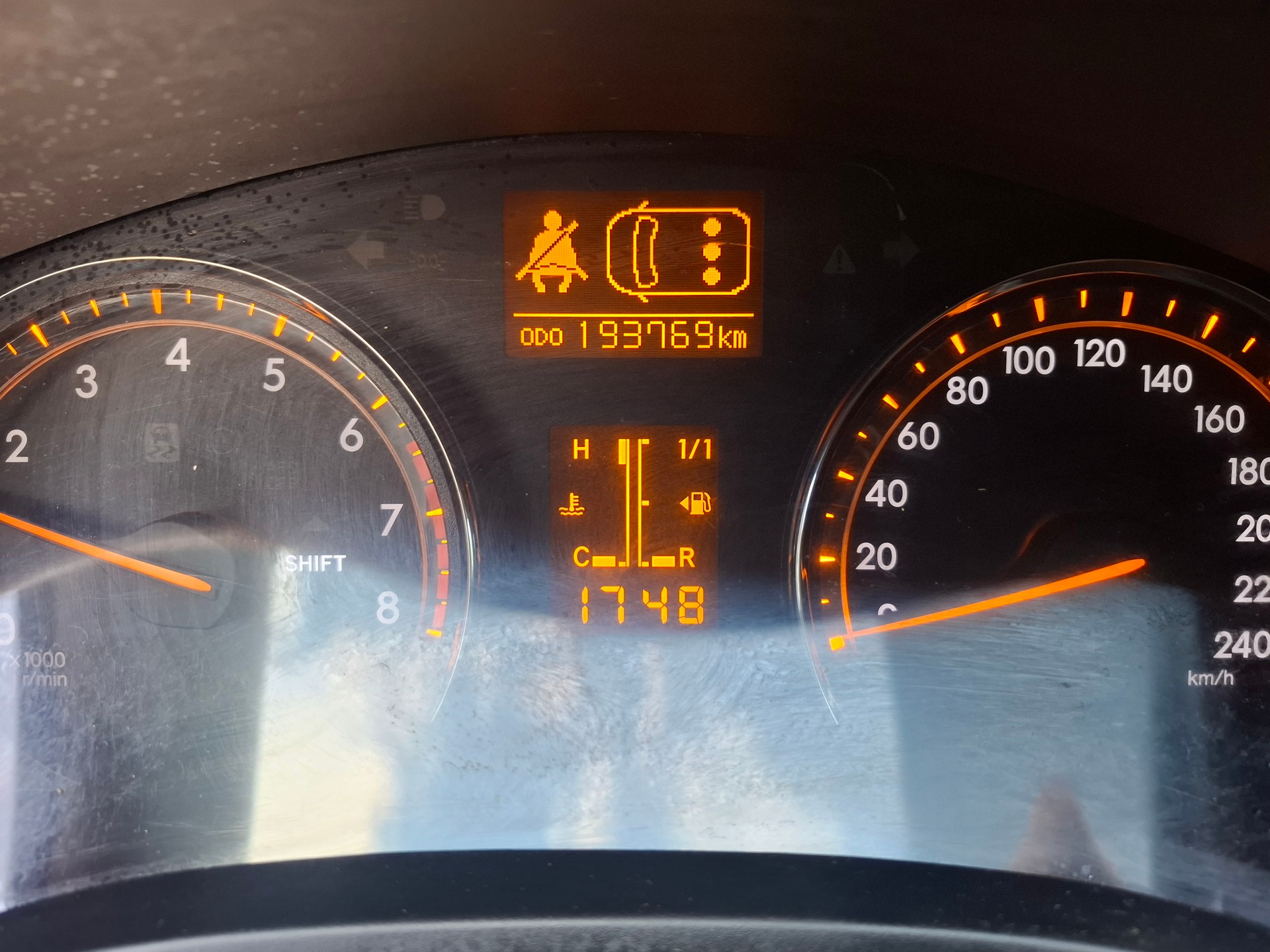 TOYOTA Avensis Sportswagon 2.0 Linea Luna-image-13