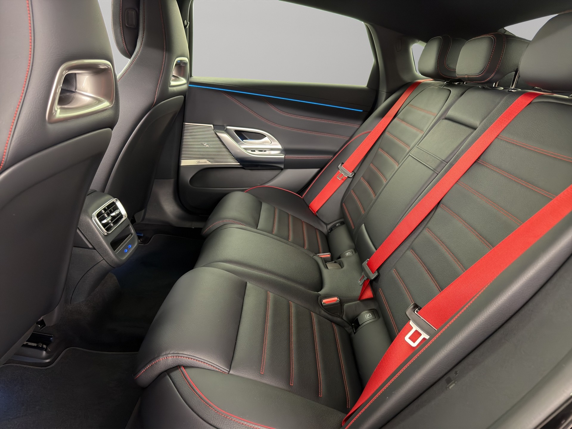 MERCEDES-BENZ C-Klasse W520 C 400 4matic-image-9