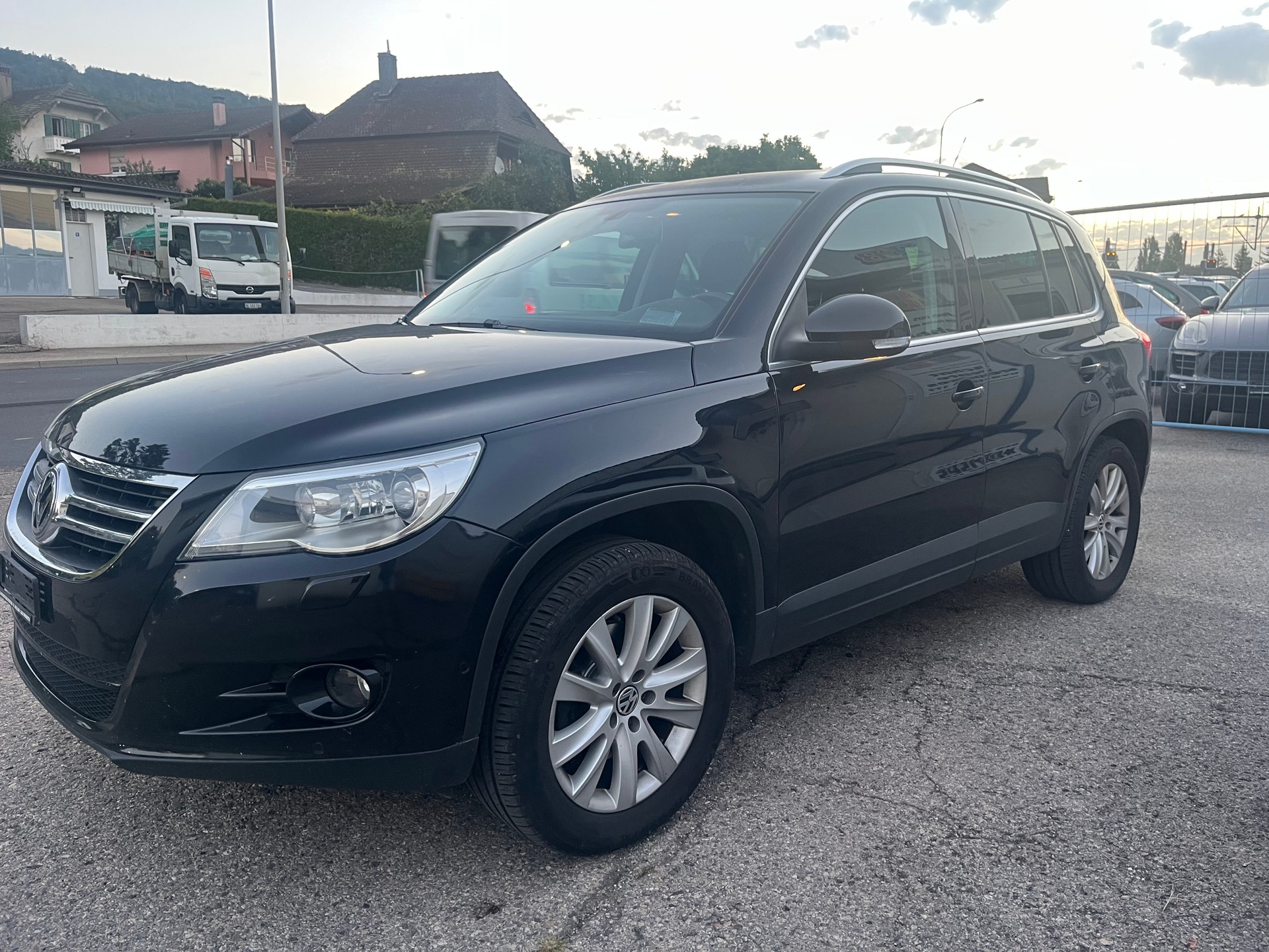 VW Tiguan 2.0 TDI Sport&Style DSG-image-2