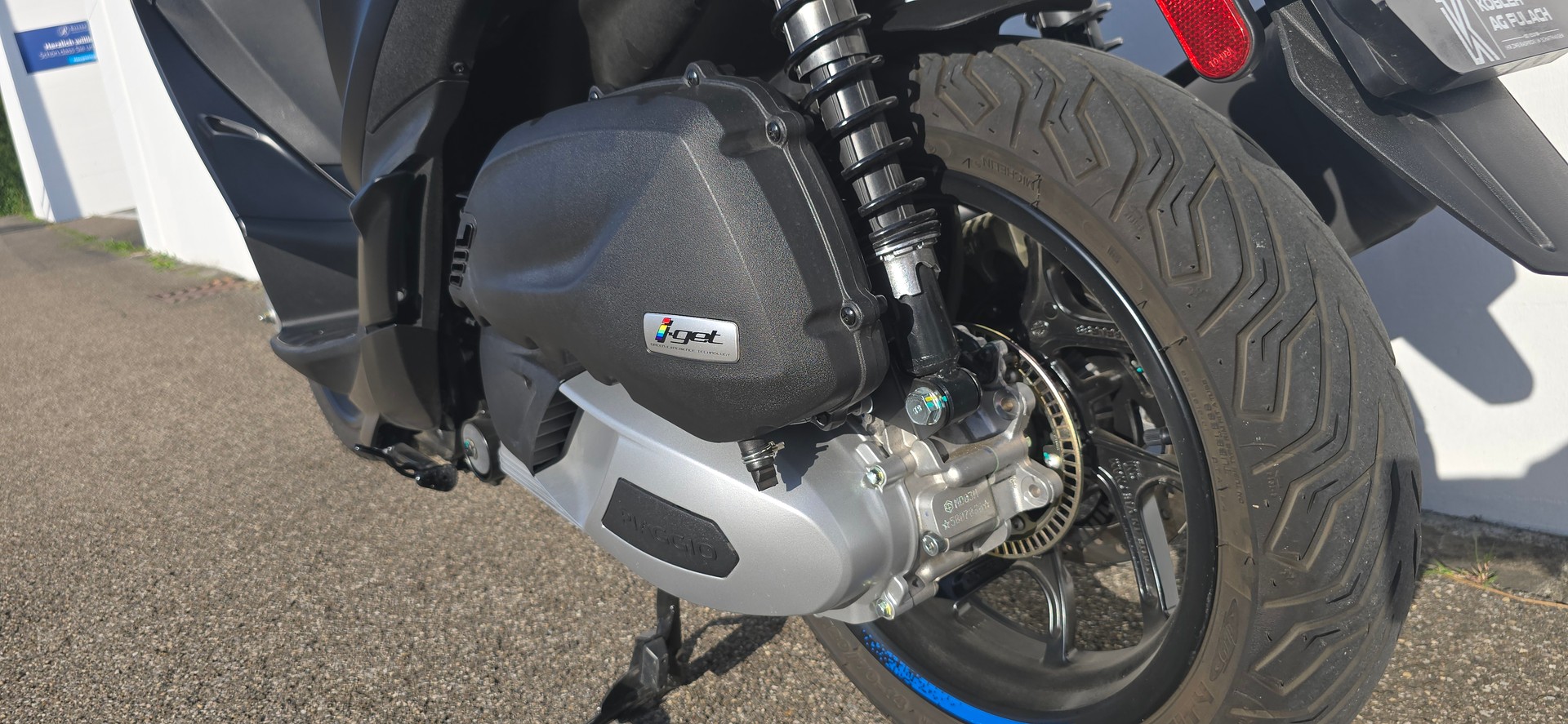 PIAGGIO Medley 125 Sport E5+-showroom-element-2