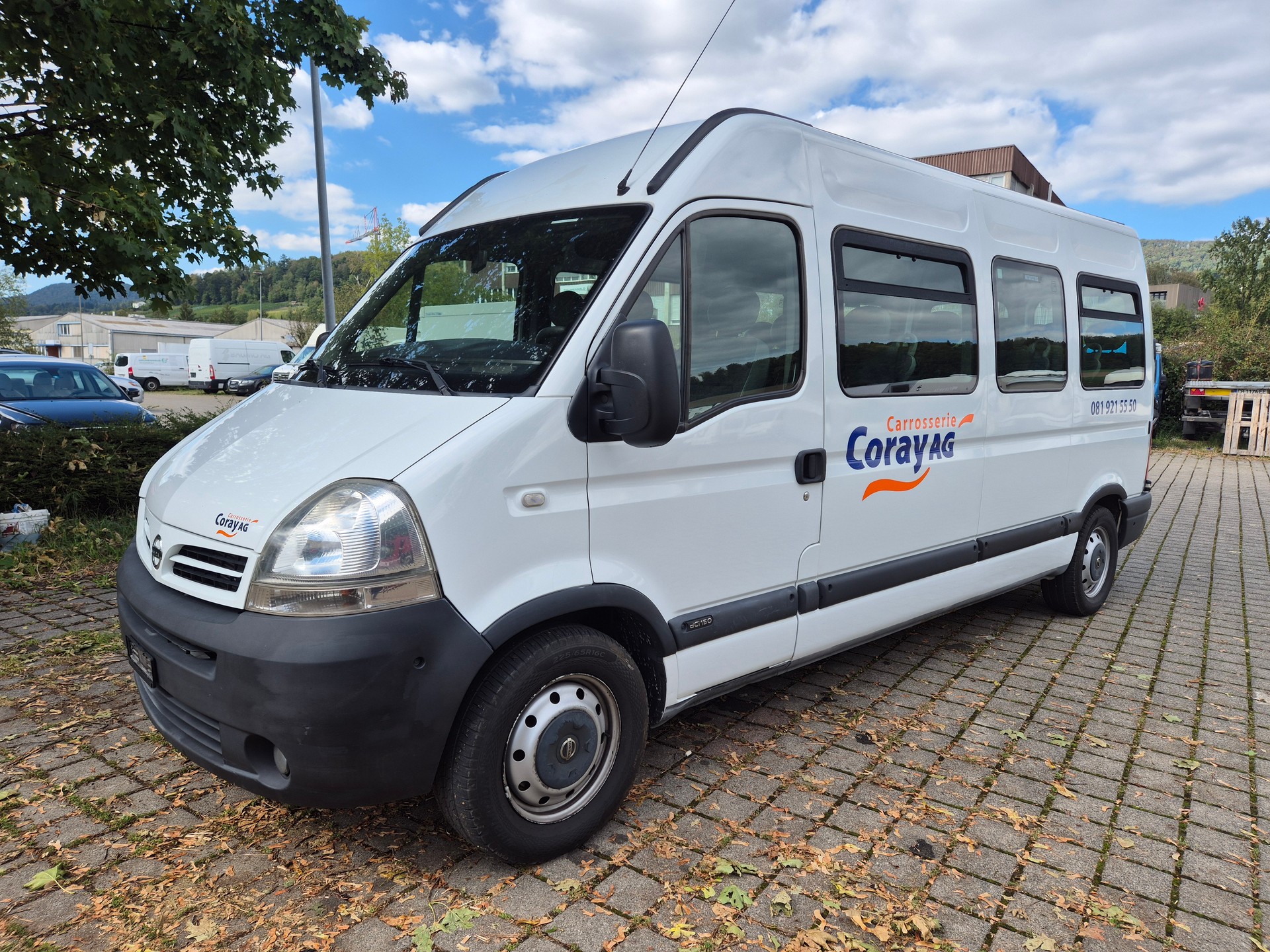NISSAN INTERSTAR-image-2