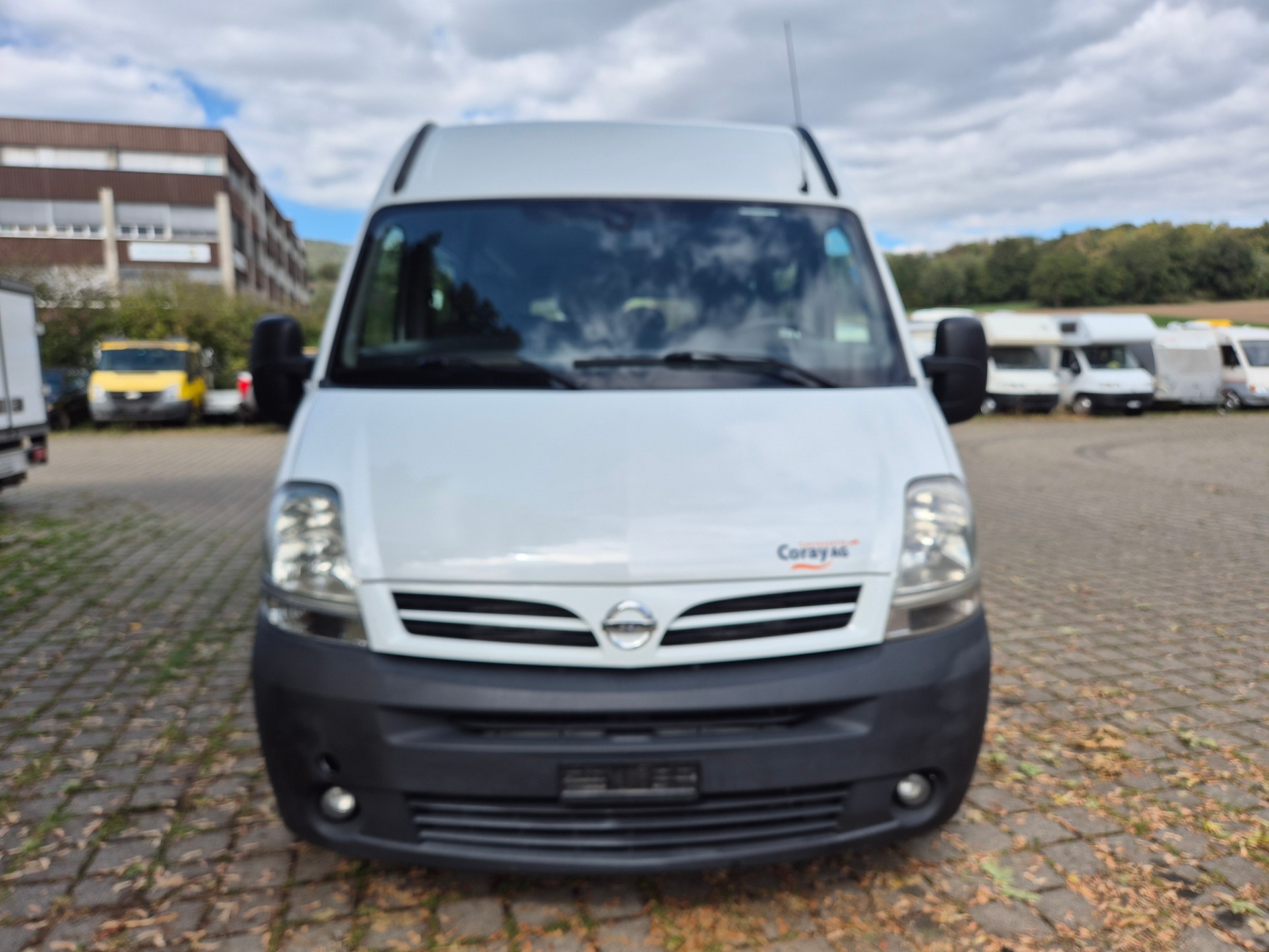 NISSAN INTERSTAR-image-0