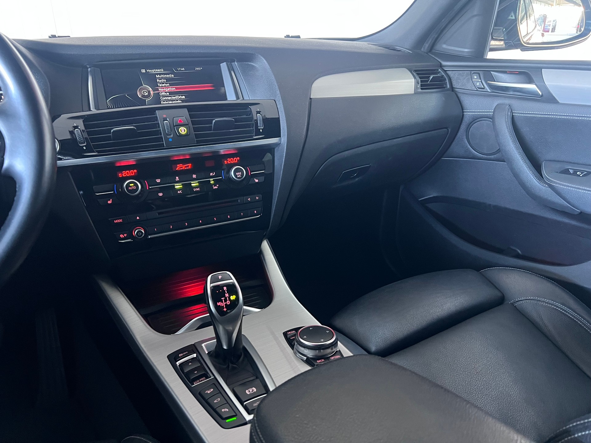 BMW X4 xDrive 35d M Sport-image-17