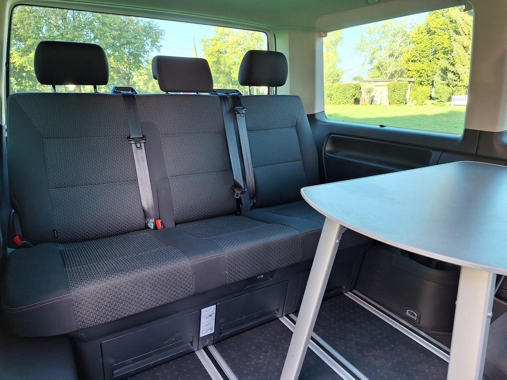 VW Multivan 2.0 TDI 4Motion 150PS-image-8