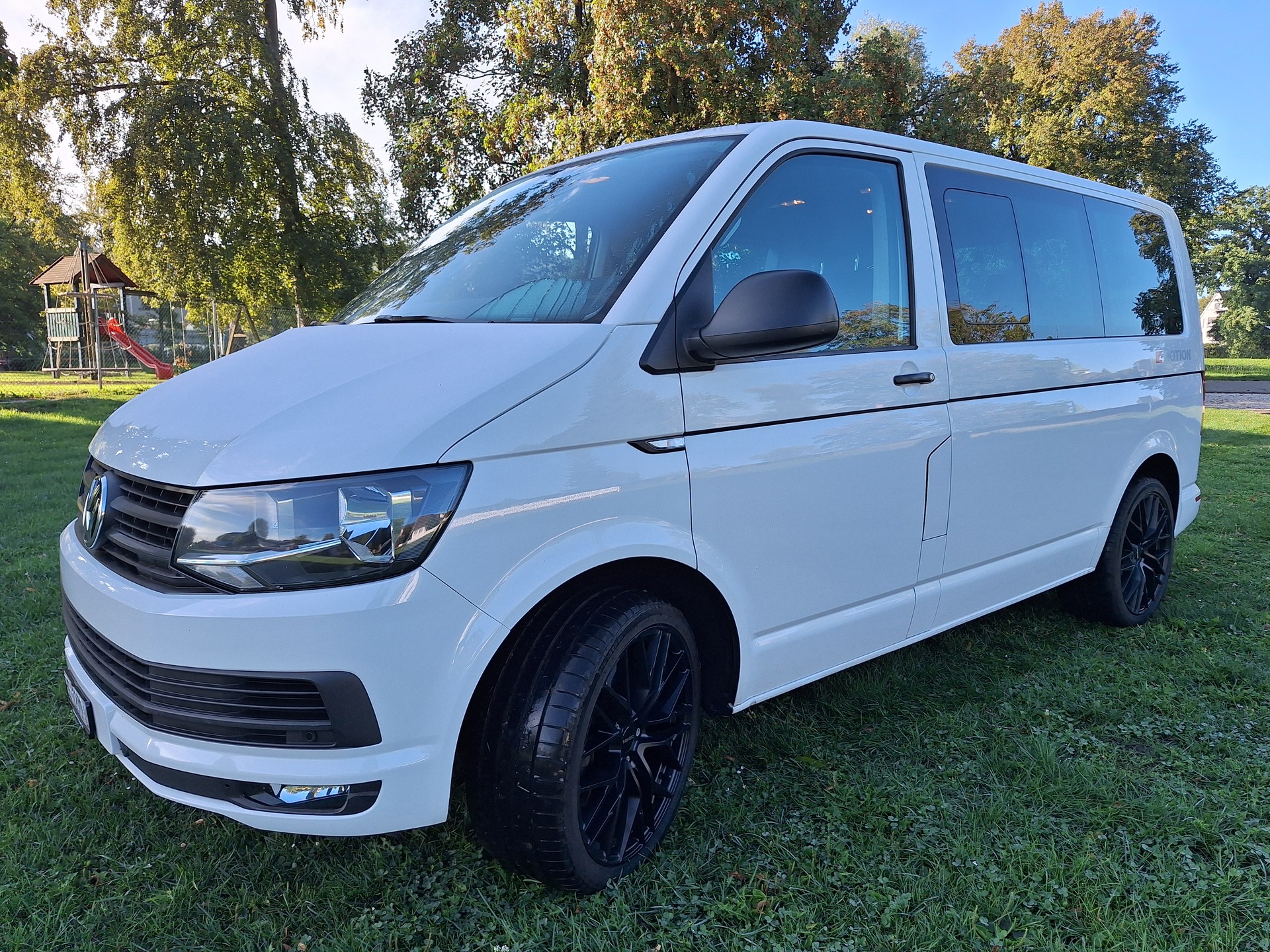 VW Multivan 2.0 TDI 4Motion 150PS-image-1