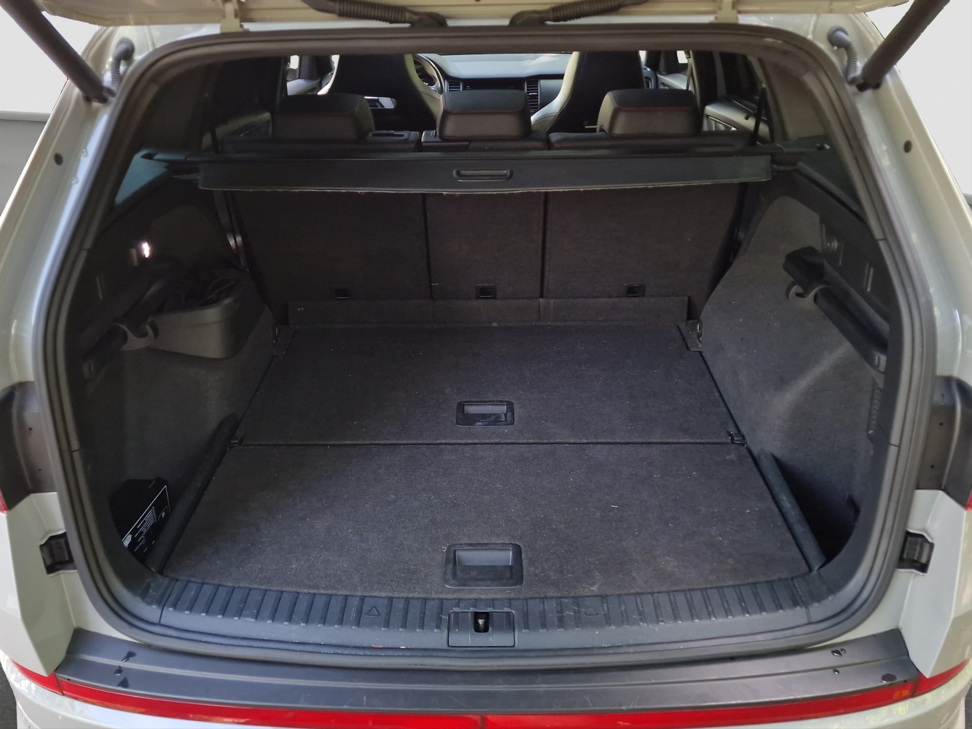 SKODA Kodiaq 2.0 Bi-TDI SCR RS 4x4 DSG ** Frisch ab MFK und Service ** 1. Hand ** Top-Ausstattung **-image-12