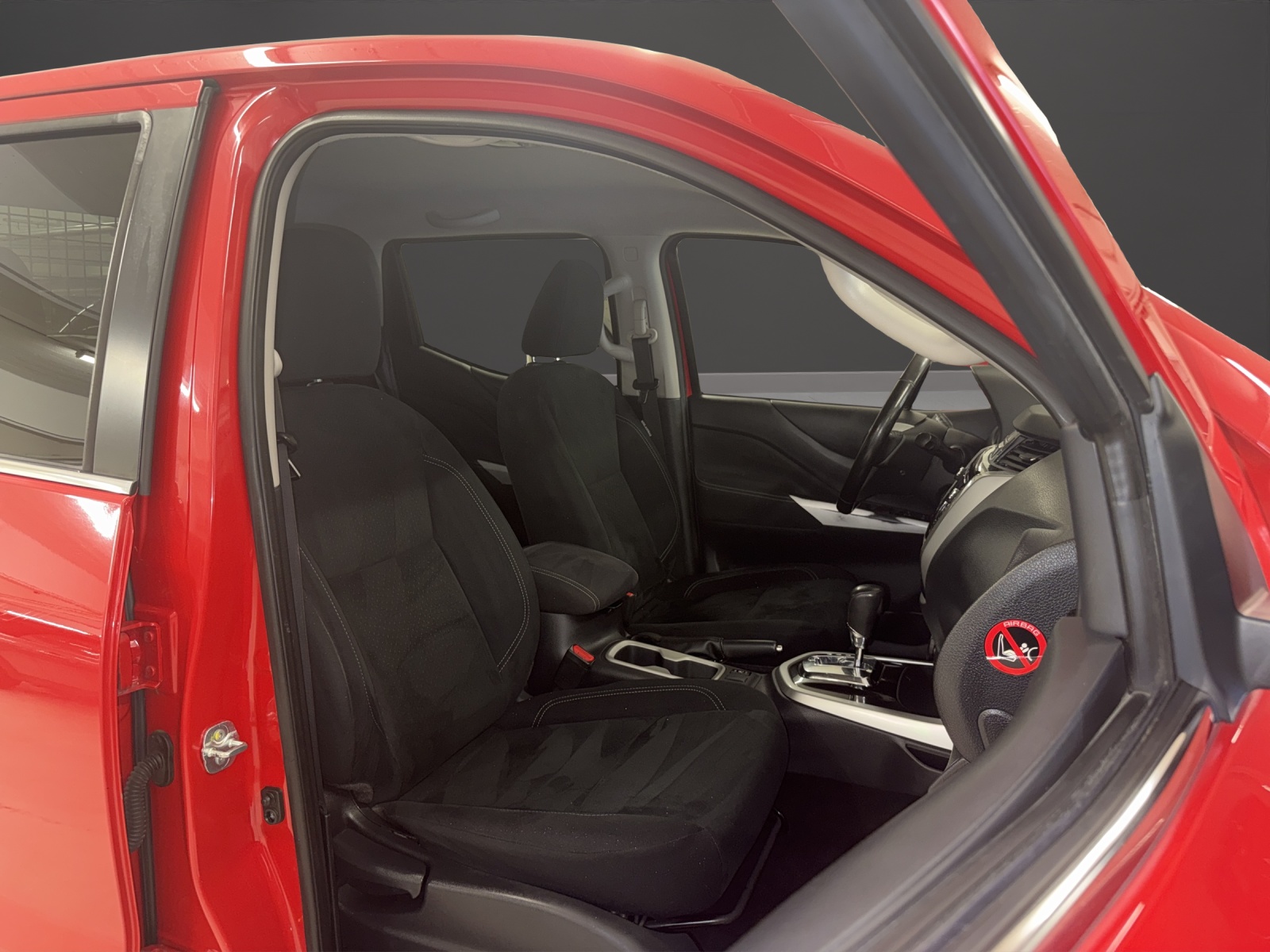 NISSAN Navara Double Cab Visia 2.3 dCi 4WD-image-7