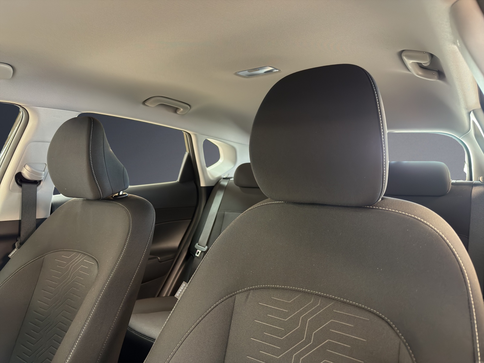 HYUNDAI Kona 1.6 GDi HEV Origo DCT-image-7