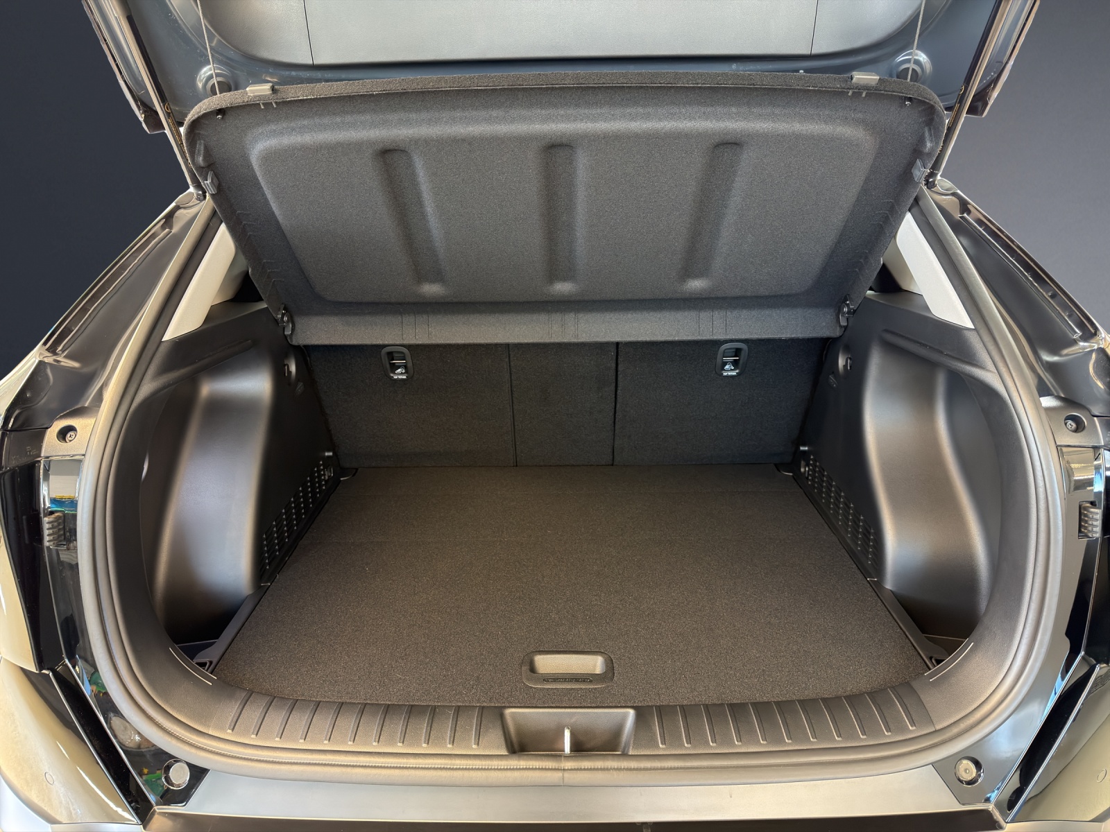 HYUNDAI Kona 1.6 GDi HEV Origo DCT-image-16