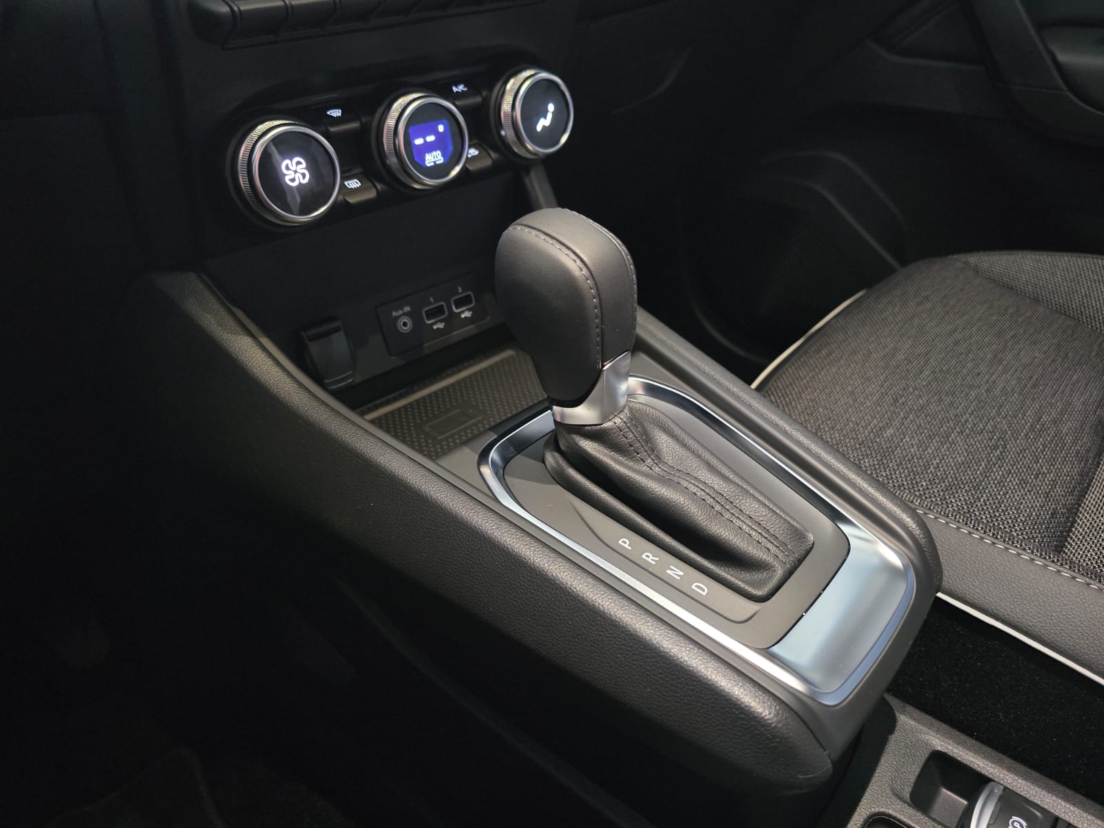 MITSUBISHI ASX 1.3 HEV Intense-image-13