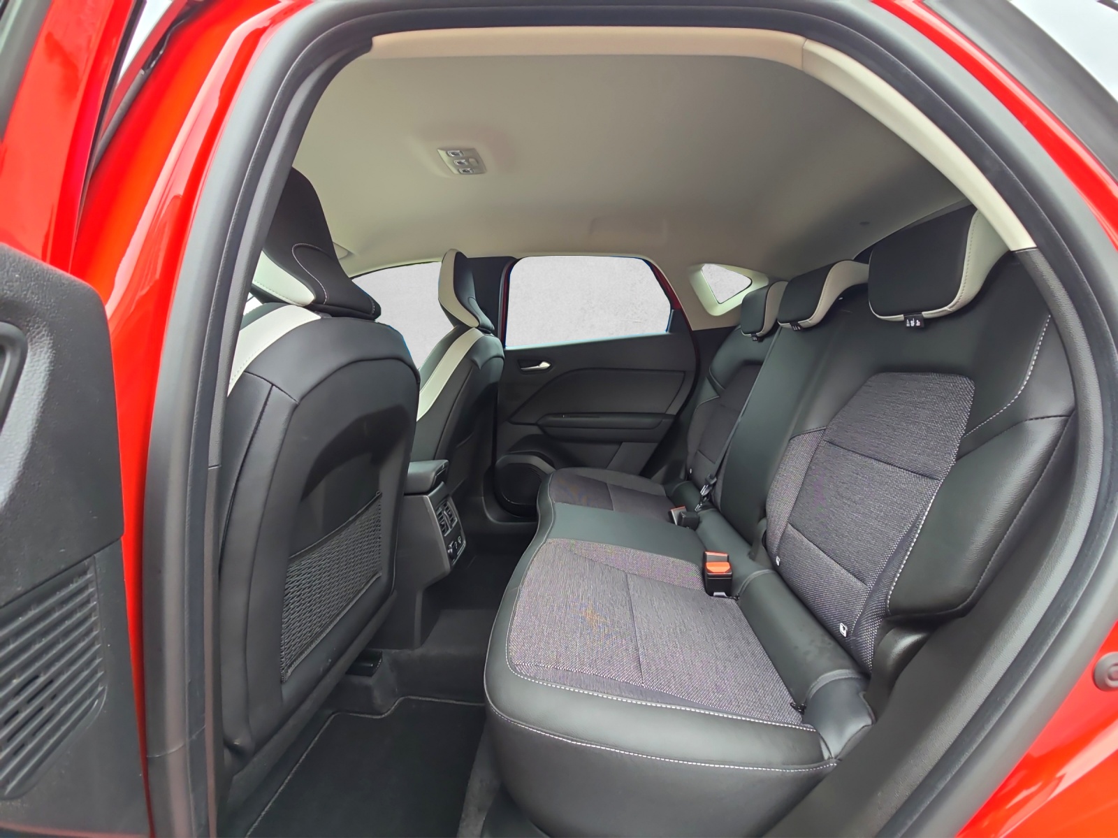 MITSUBISHI ASX 1.3 HEV Intense-image-8