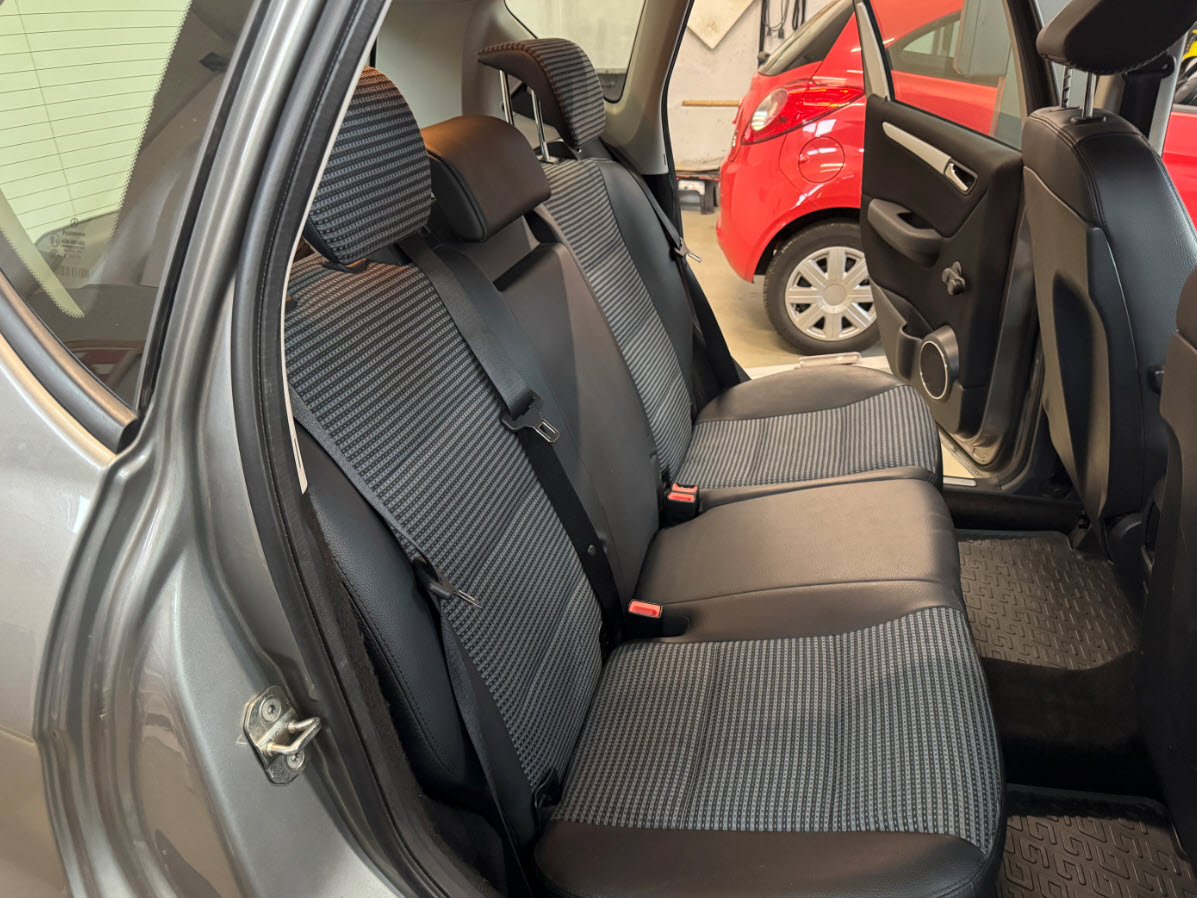 MERCEDES-BENZ A 150 Classic-image-5