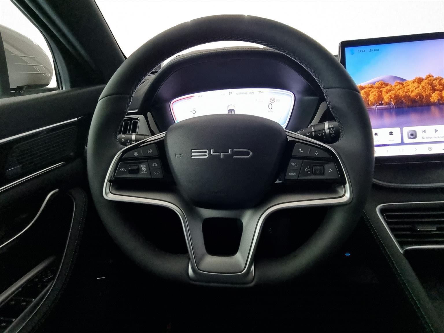 BYD Seal U DM-i Design AWD-image-8