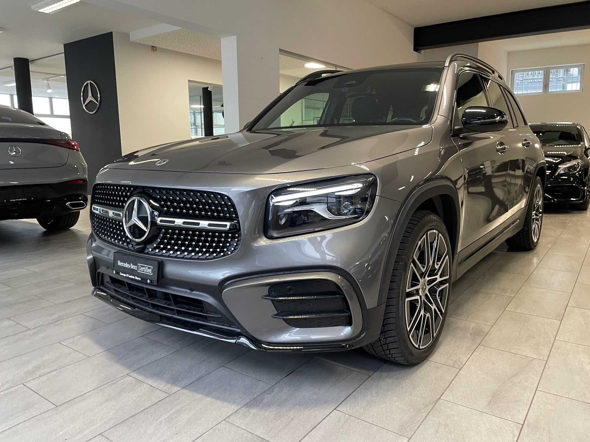 MERCEDES-BENZ GLB 220 4Matic 8G-Tronic AMG Line-image-1