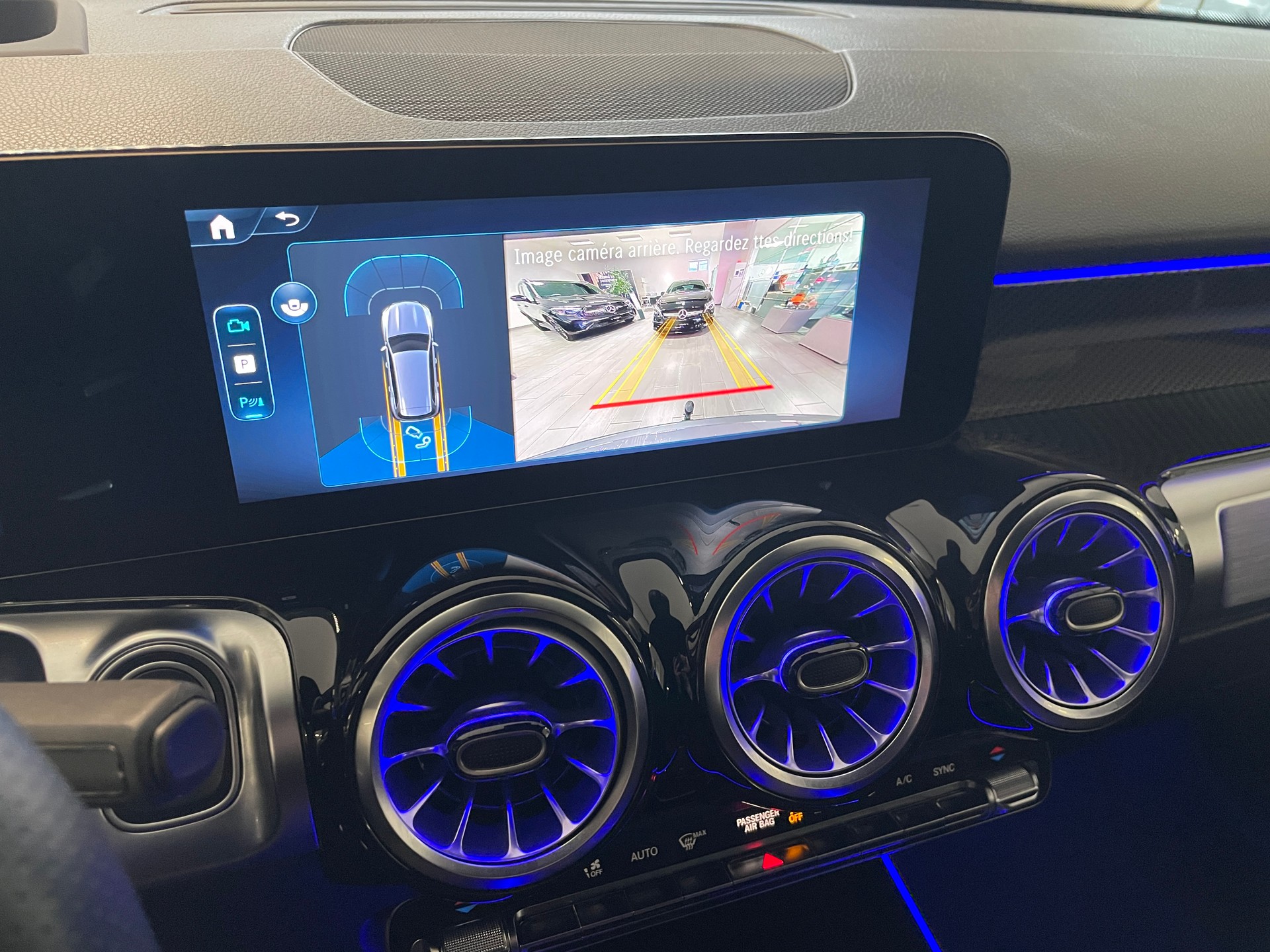 MERCEDES-BENZ GLB 220 4Matic 8G-Tronic AMG Line-image-20