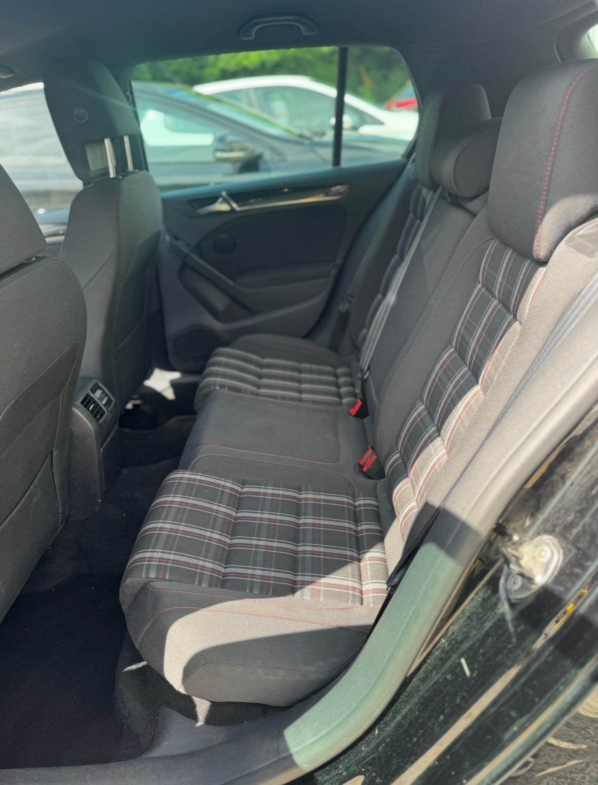 VW Golf 2.0 TSI GTI-image-11