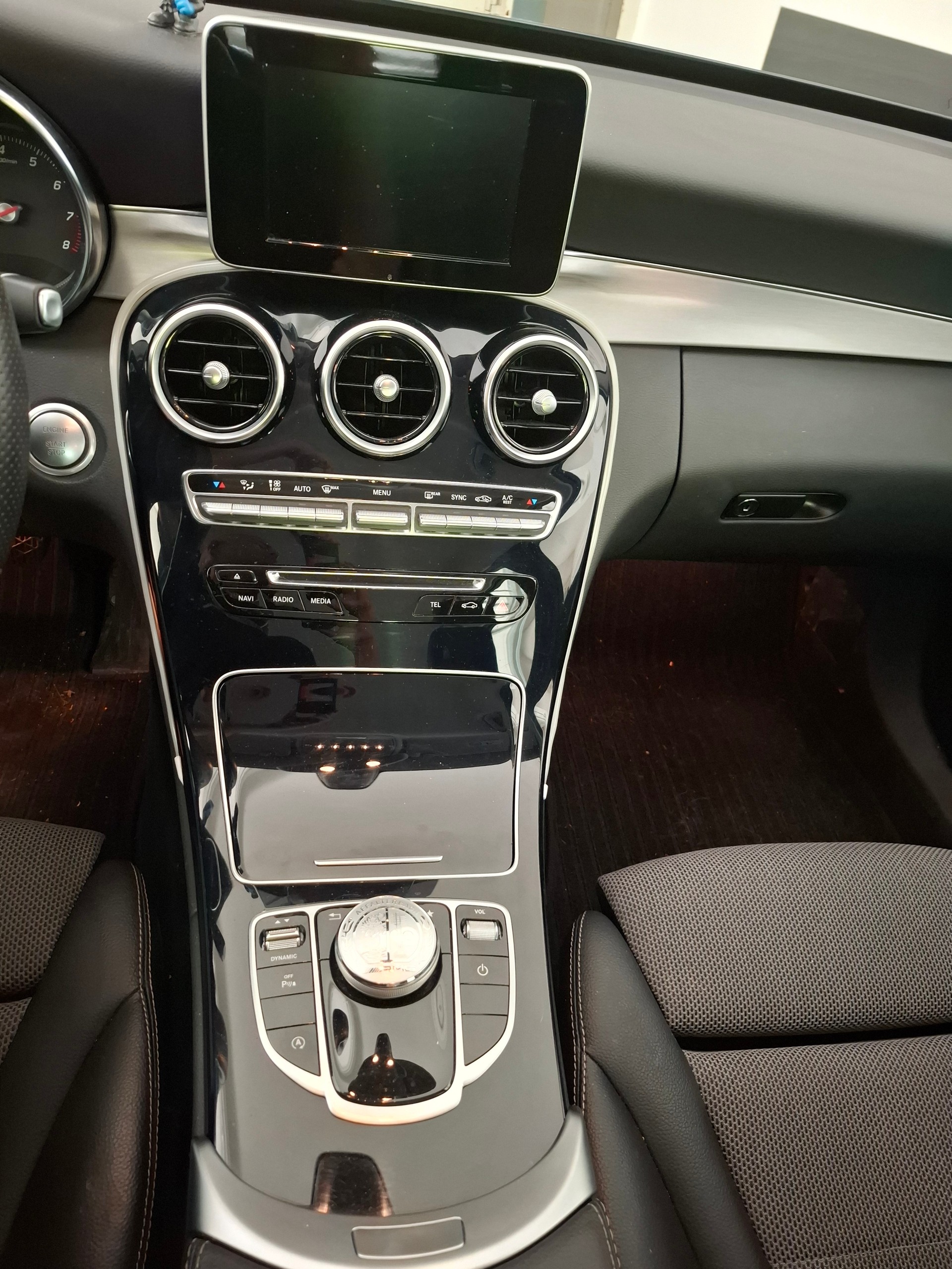 MERCEDES-BENZ C 200 Avantgarde 4matic-image-7