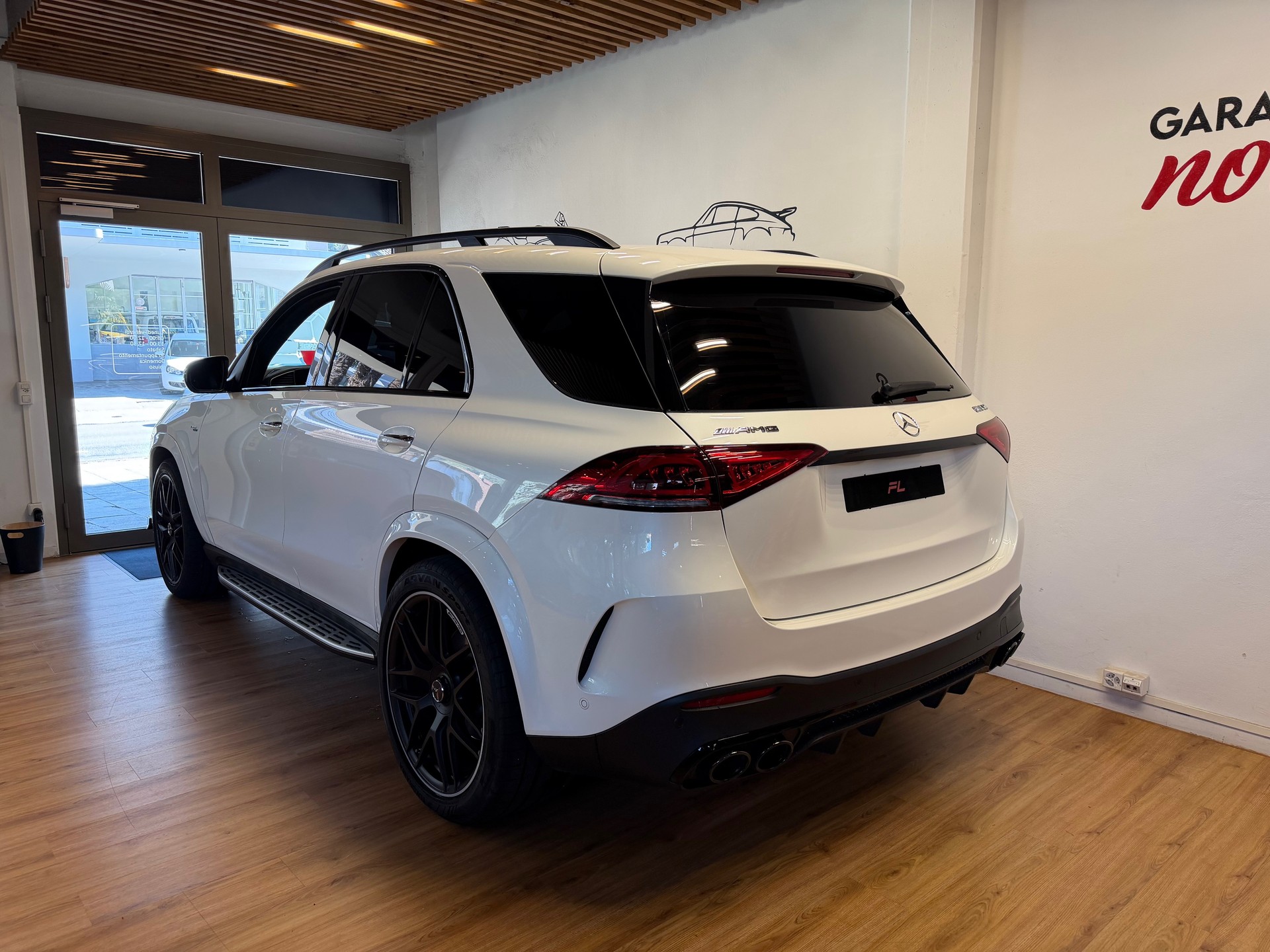 MERCEDES-BENZ GLE 53 AMG 4Matic+ 9G-Speedshift-image-2