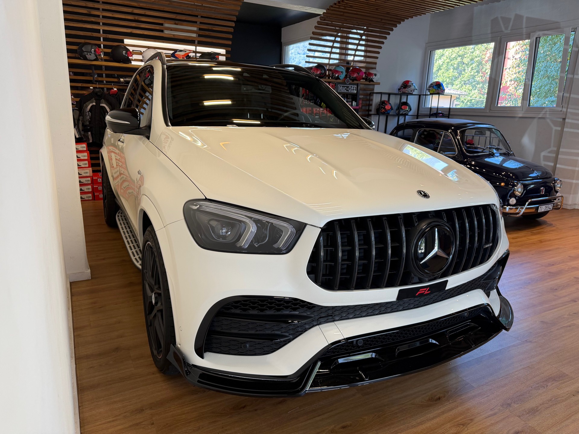 MERCEDES-BENZ GLE 53 AMG 4Matic+ 9G-Speedshift-image-3