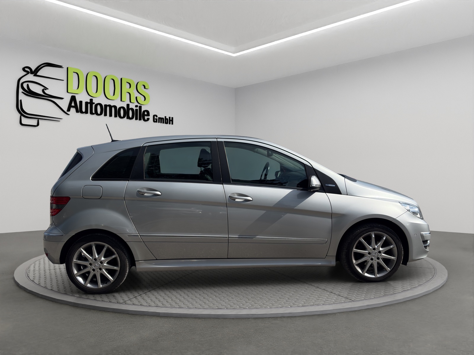MERCEDES-BENZ B 180 BlueEfficiency Selection-image-8