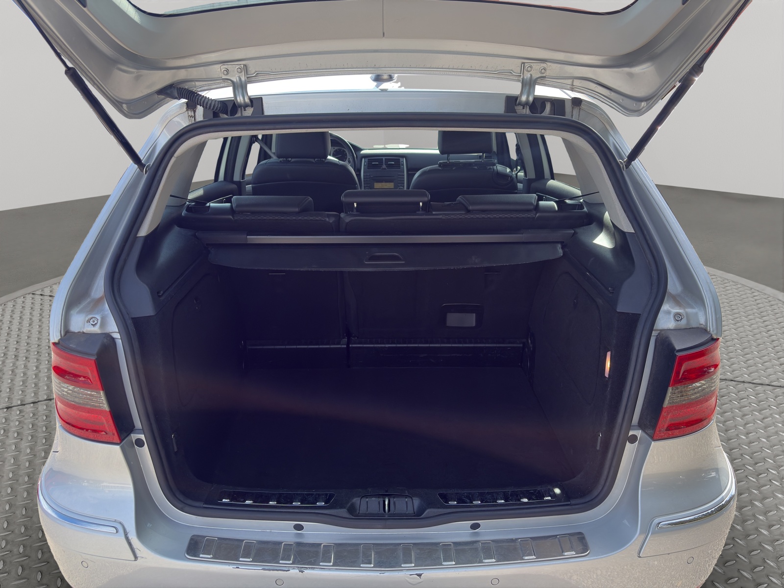 MERCEDES-BENZ B 180 BlueEfficiency Selection-image-19