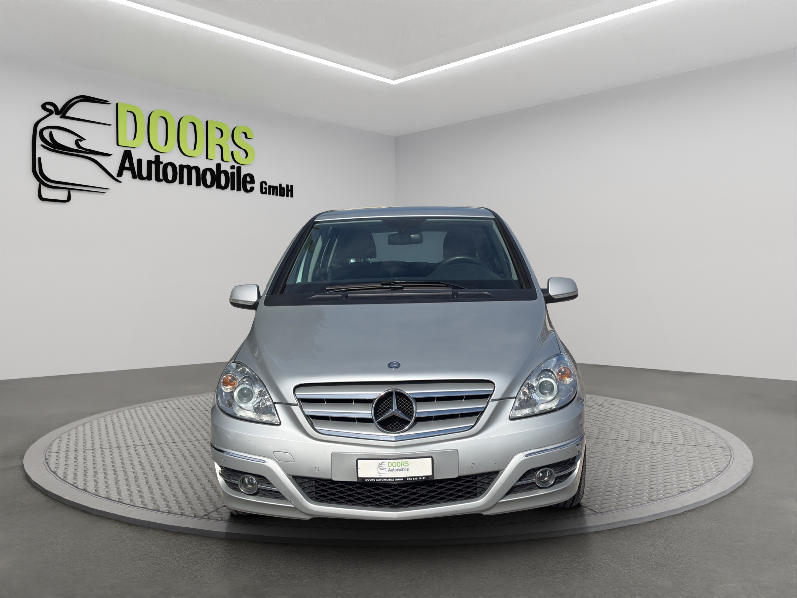 MERCEDES-BENZ B 180 BlueEfficiency Selection-showroom-element-1